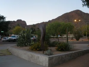  Shemer Art Center is nestled in the beautiful Arcadia neighborhood at the base of Phoenix landmark Camelback Mountain. 