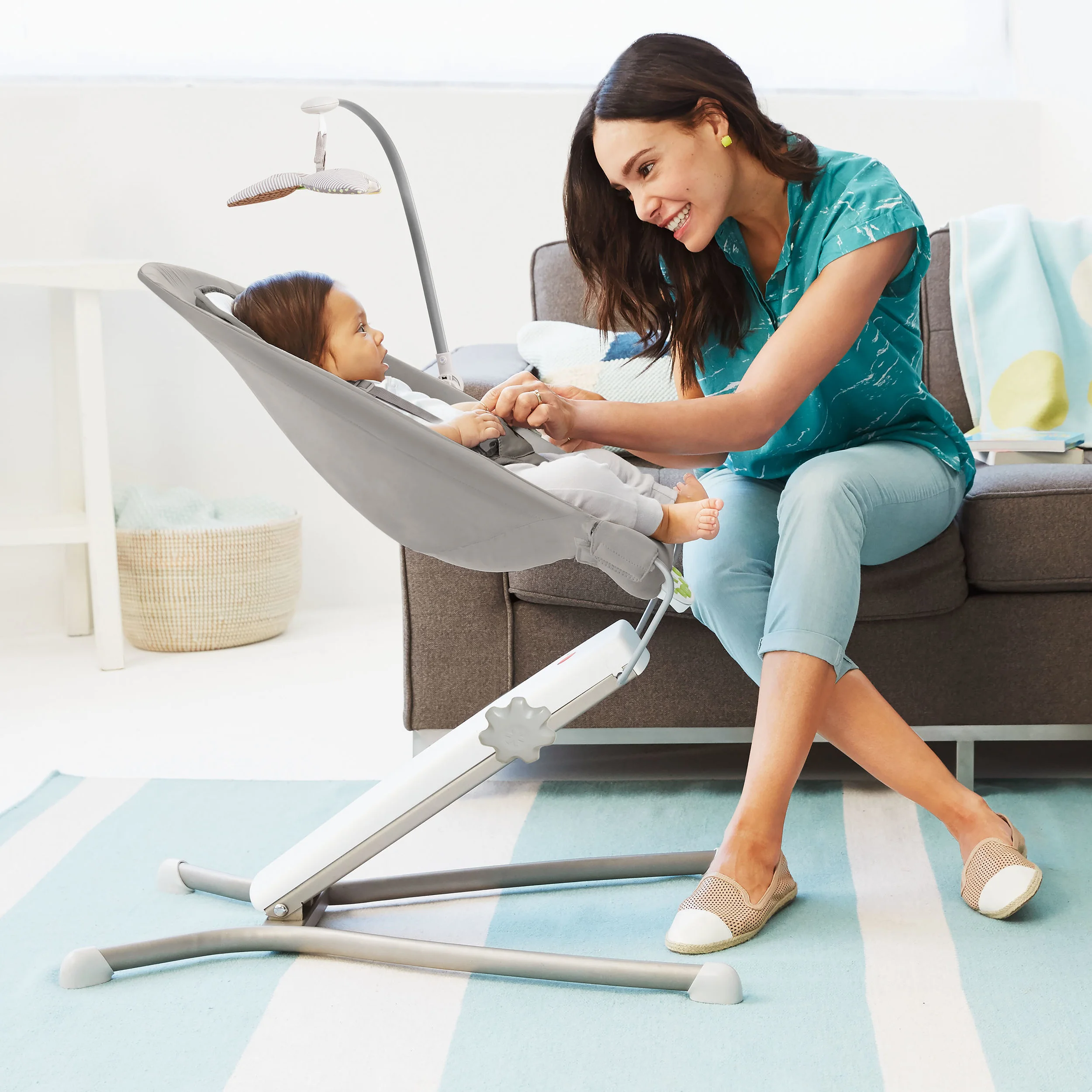 02_Nursery_UpliftBouncer_L(2700).jpg