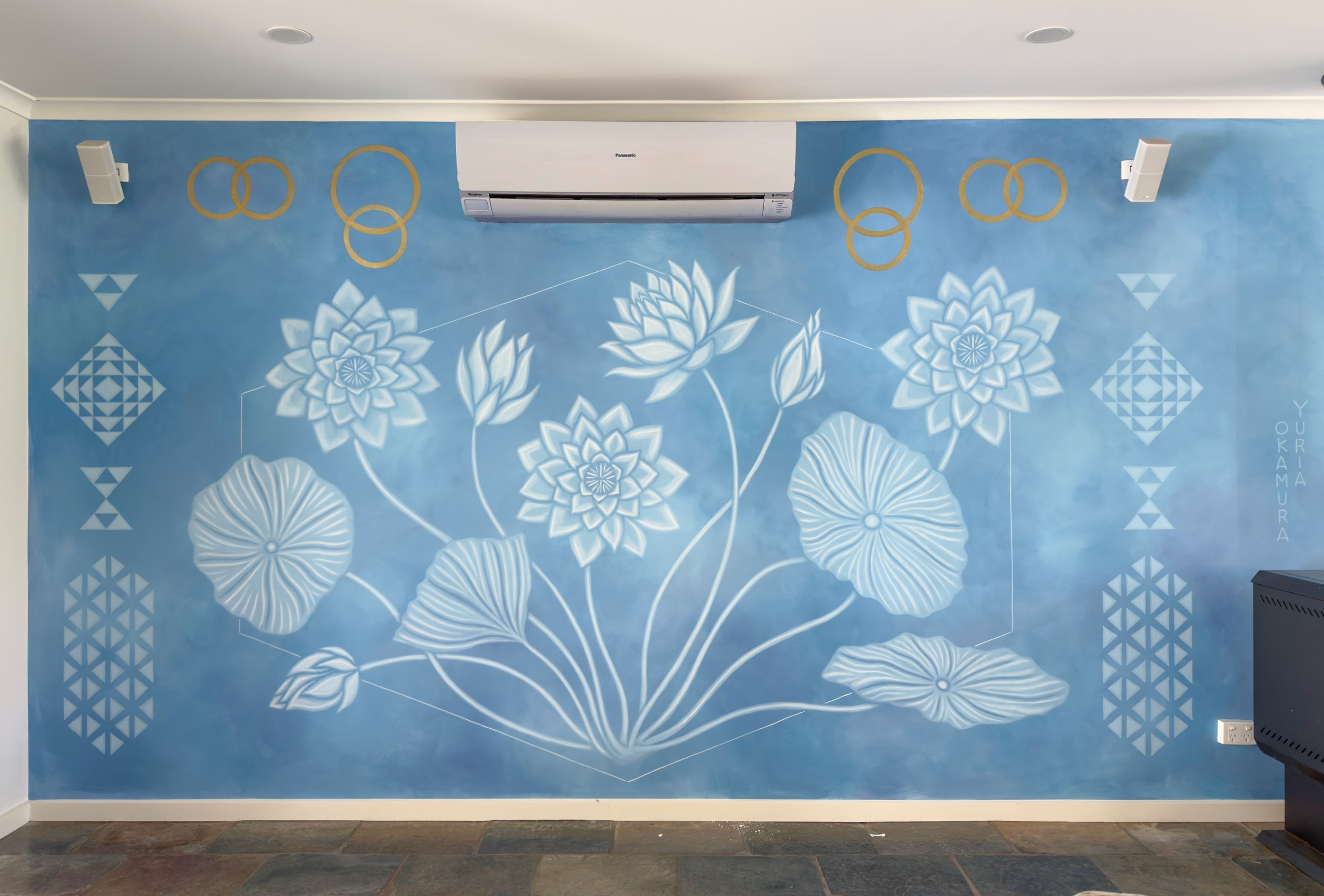   Blue Lotus   Acrylic on wall, 230 x 450cm 