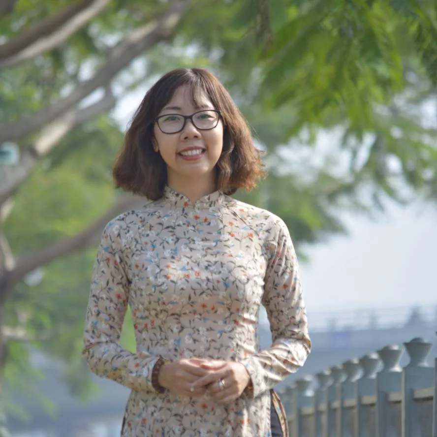 THÚY NGA