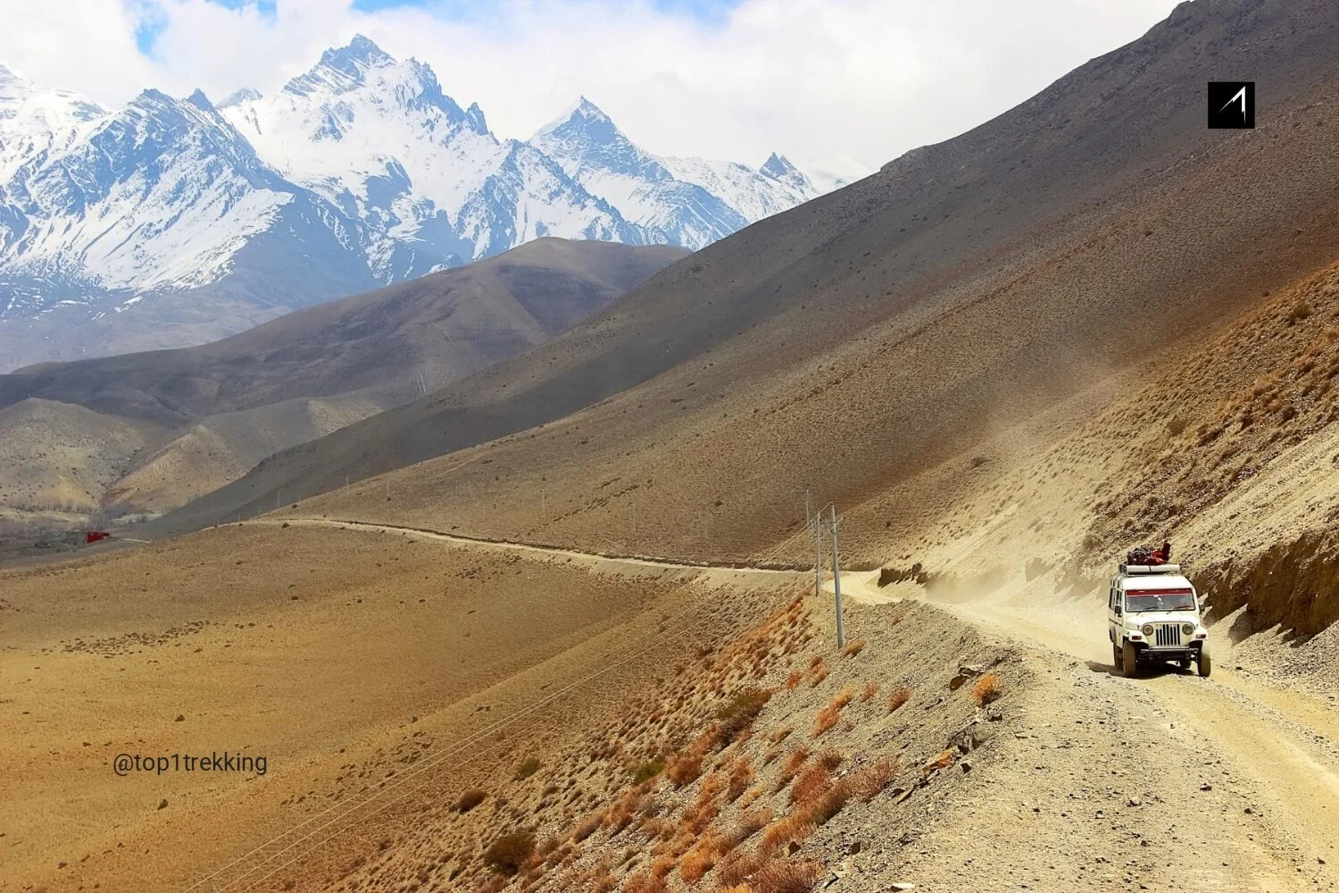 Driving through a moonlike landscapes - Upper Mustang jeep trip 