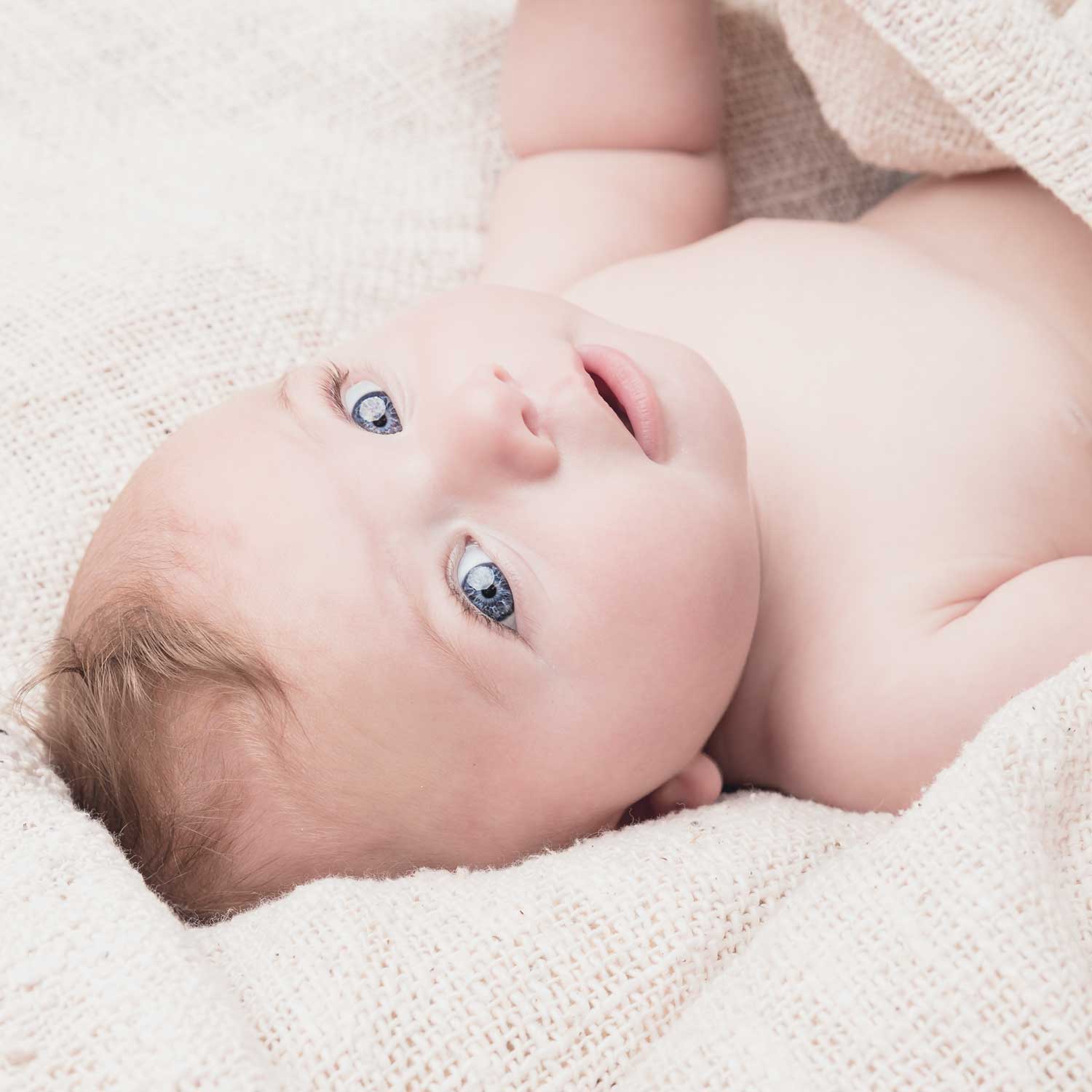 sydney-baby-photography-newborn-home.jpg