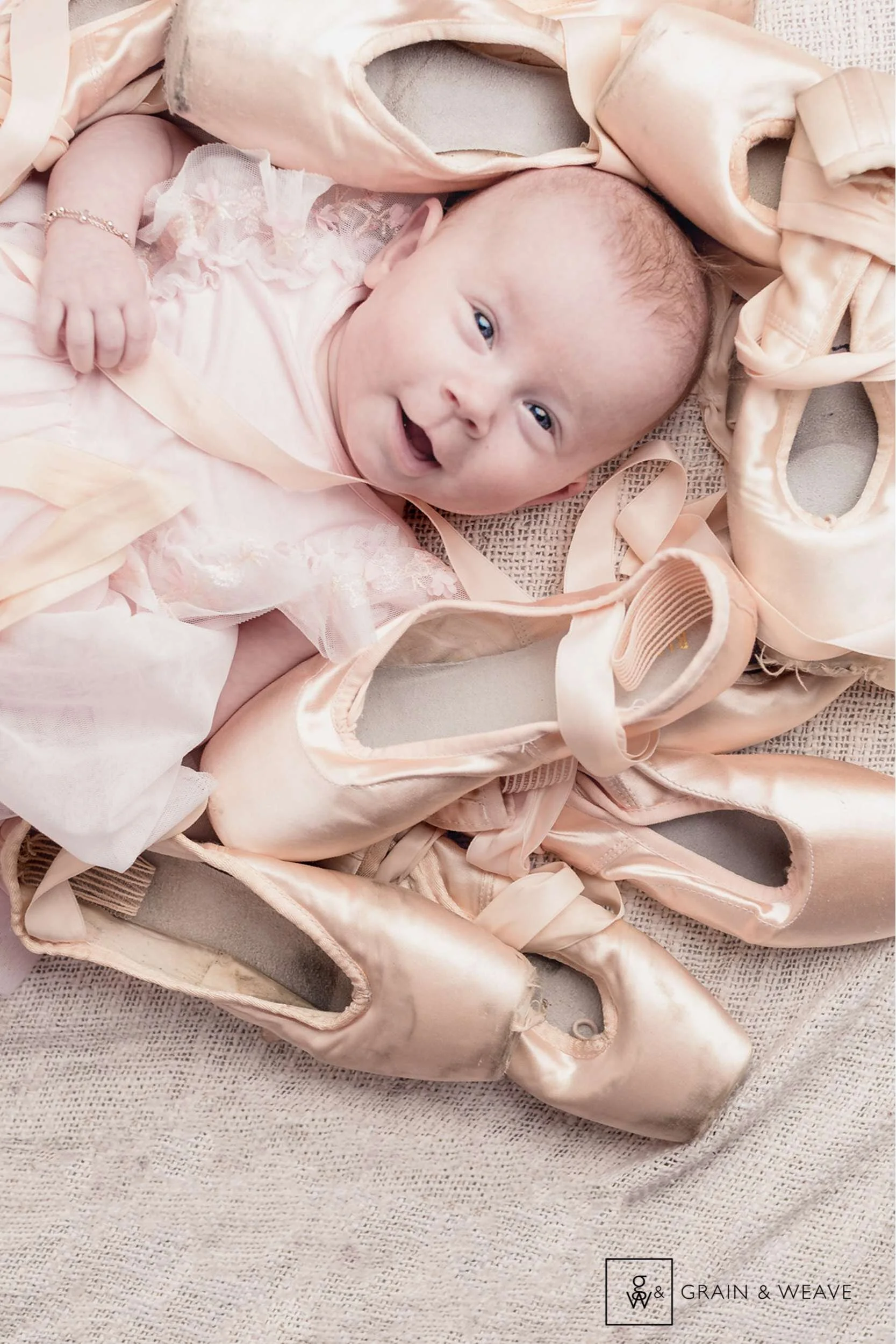 sydney-photographer-baby-family00004.jpg