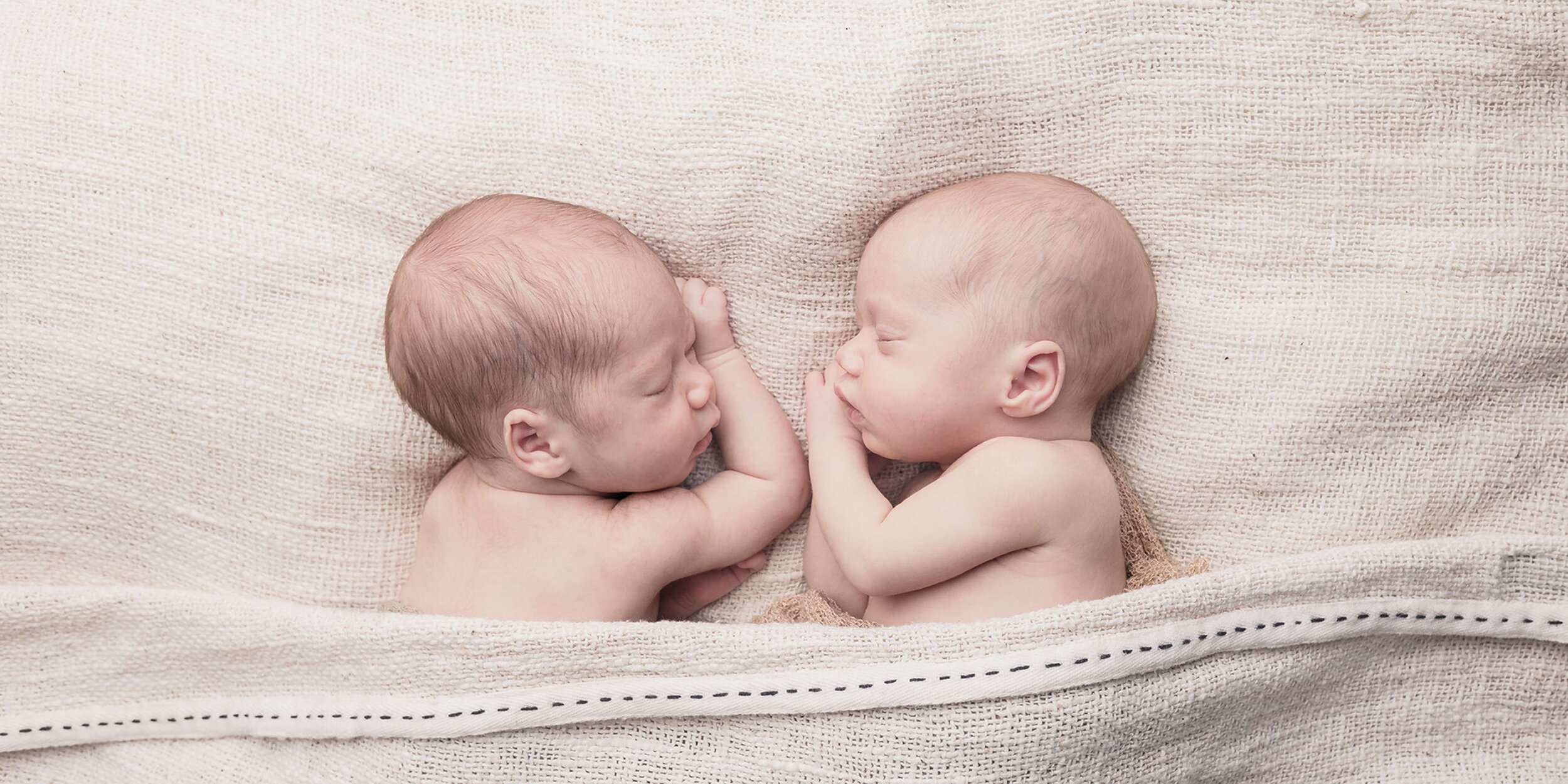 sydney-photographer-baby-family00013.JPG