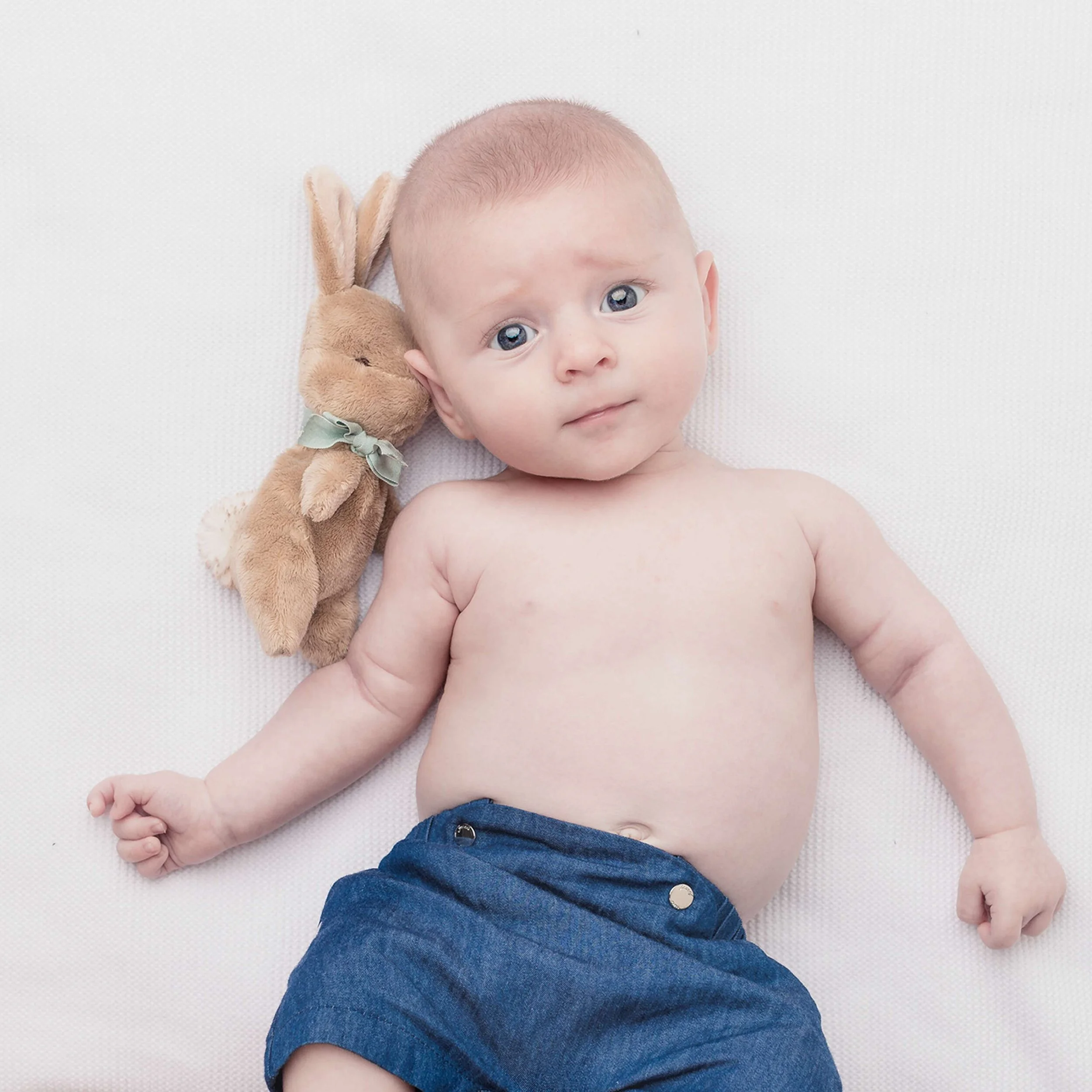 Newborn Family Photography Sydney Home - Grain and Weave00029.jpg