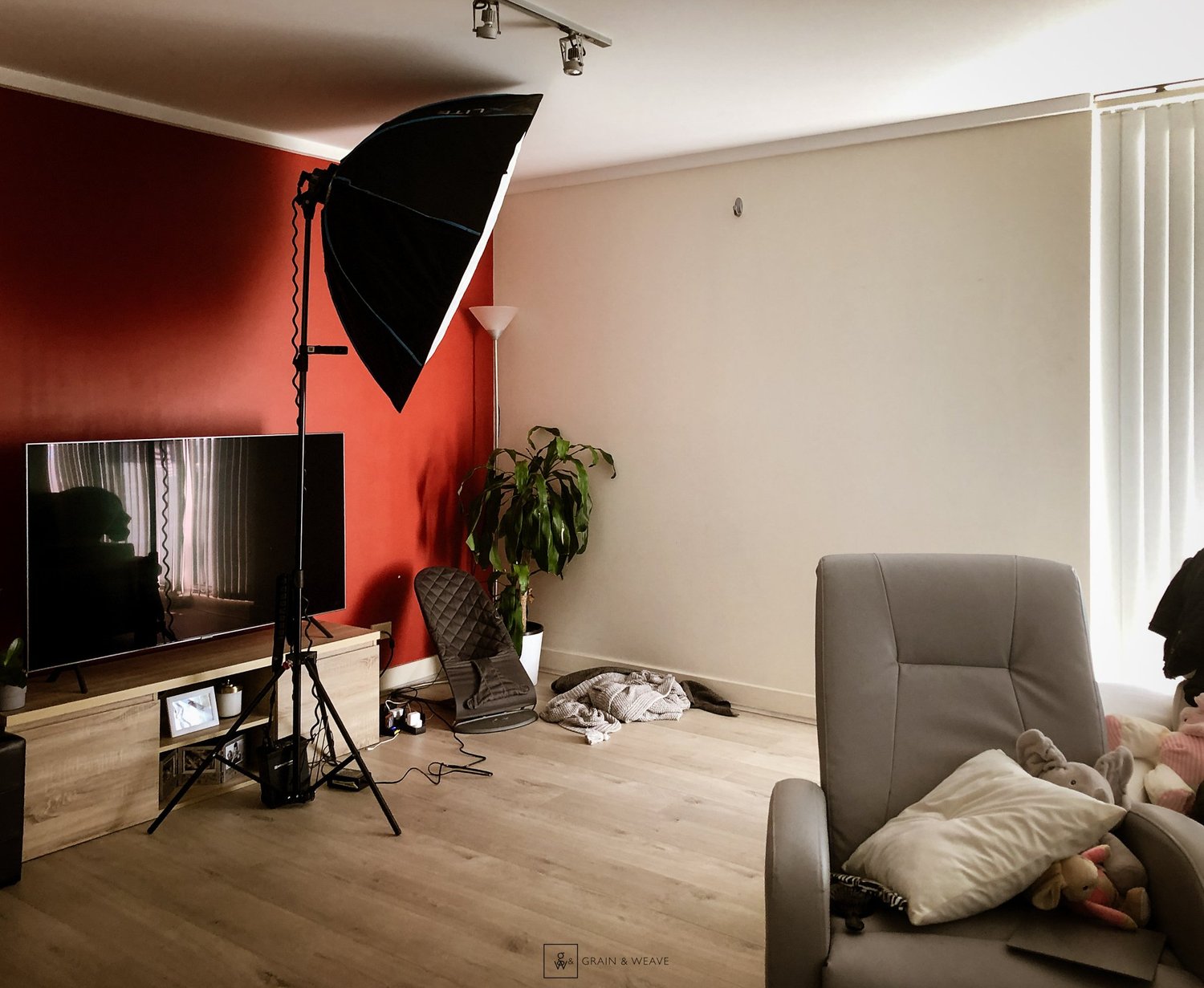 A family photographed at home by Grain & Weave