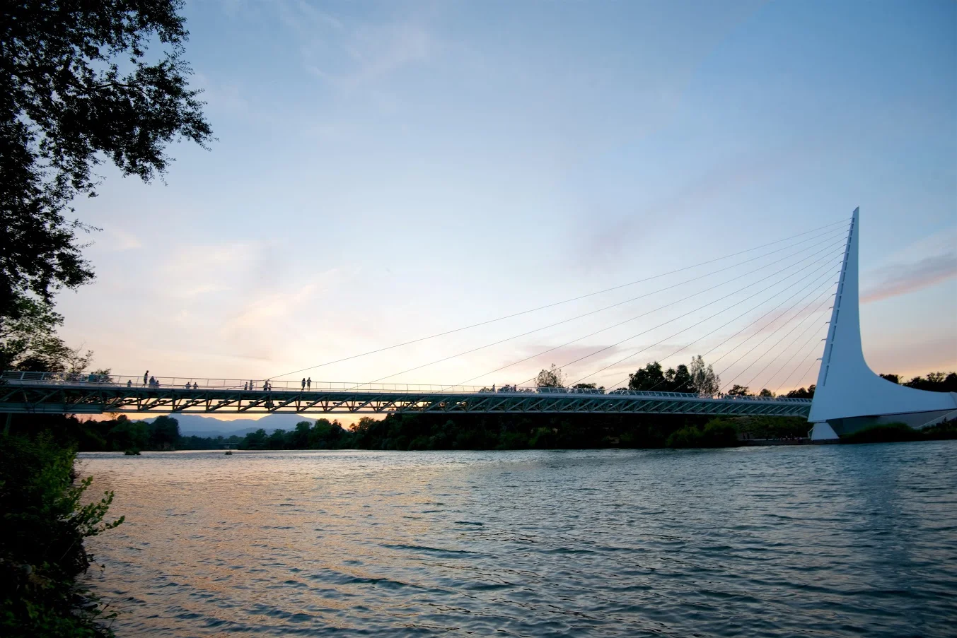 Turtle Bay Sundial Bridge Redding.jpg