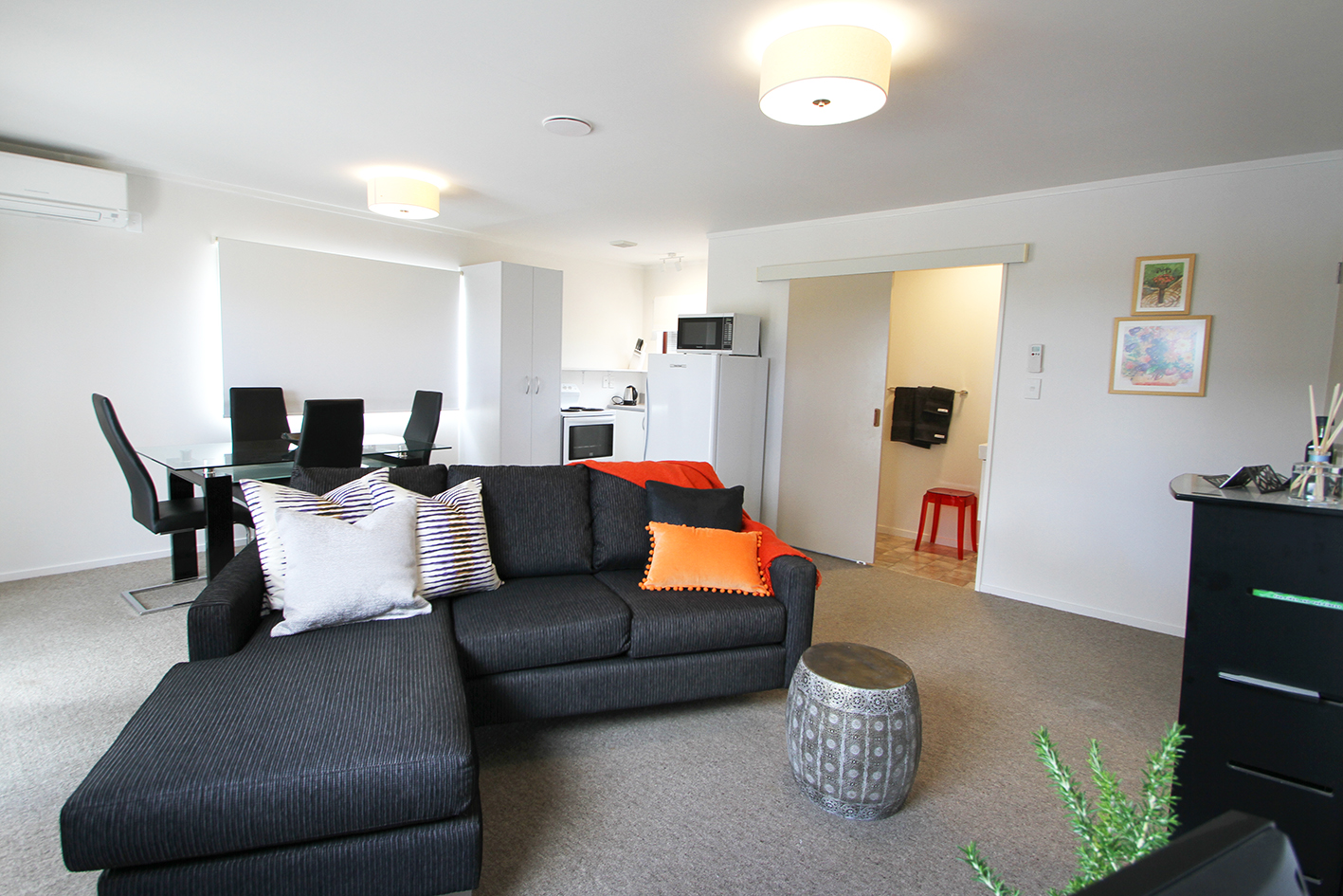 lounge/living area