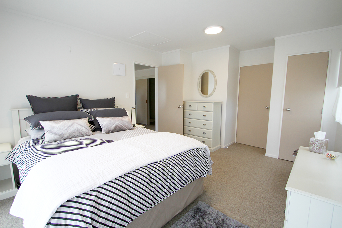 queen-size bedroom in the cottage