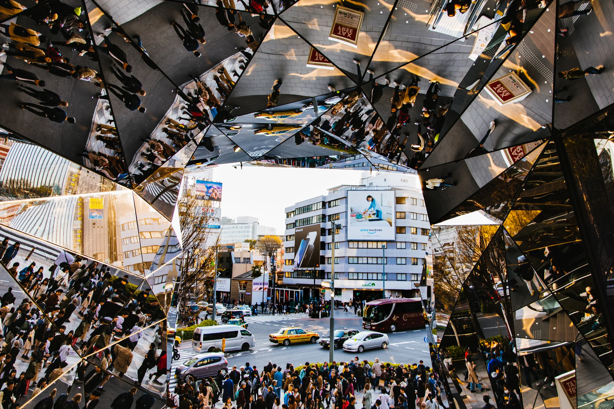 harajuku-mirror-Tokyu.jpg