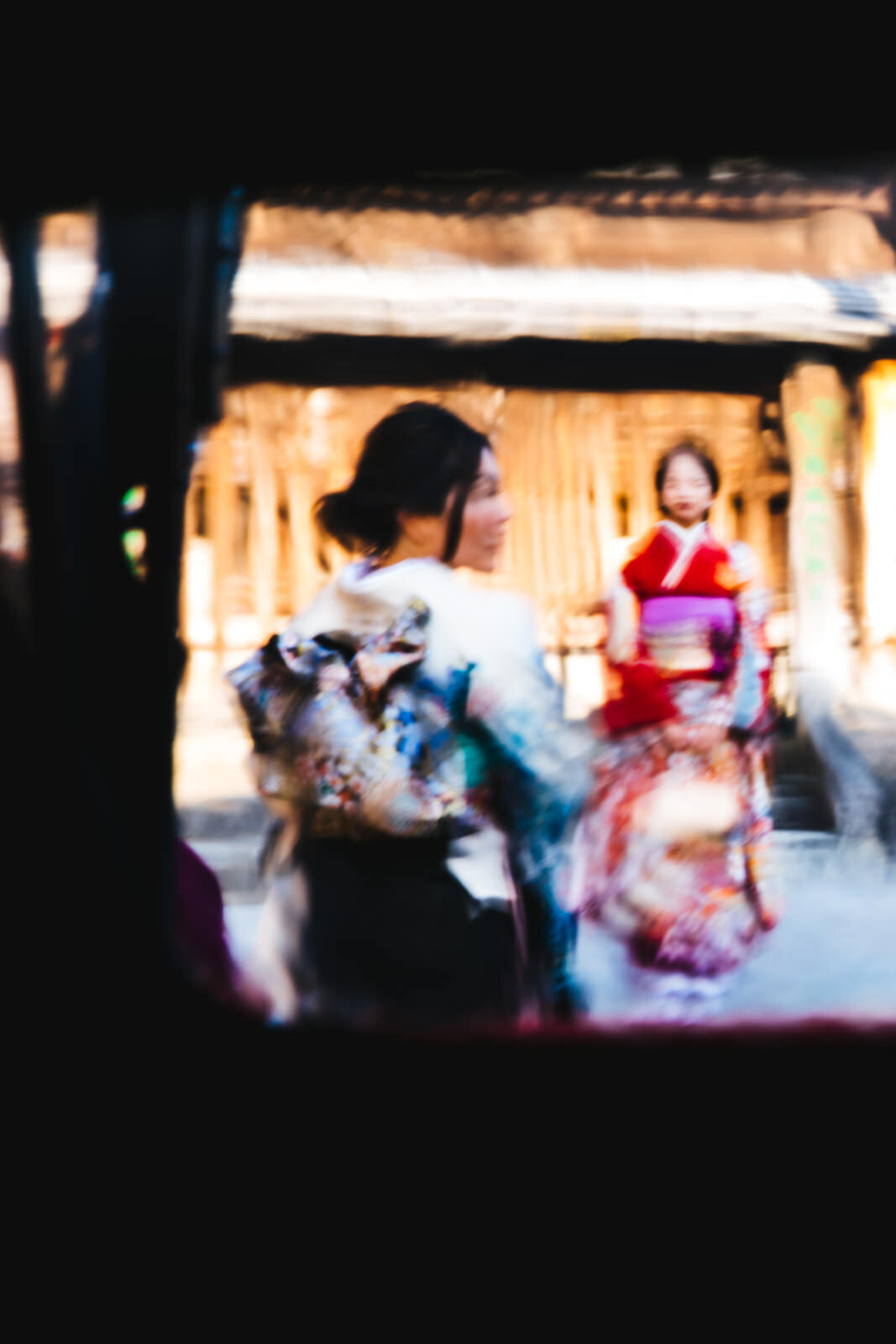 kyoto-kimono-blur.jpg