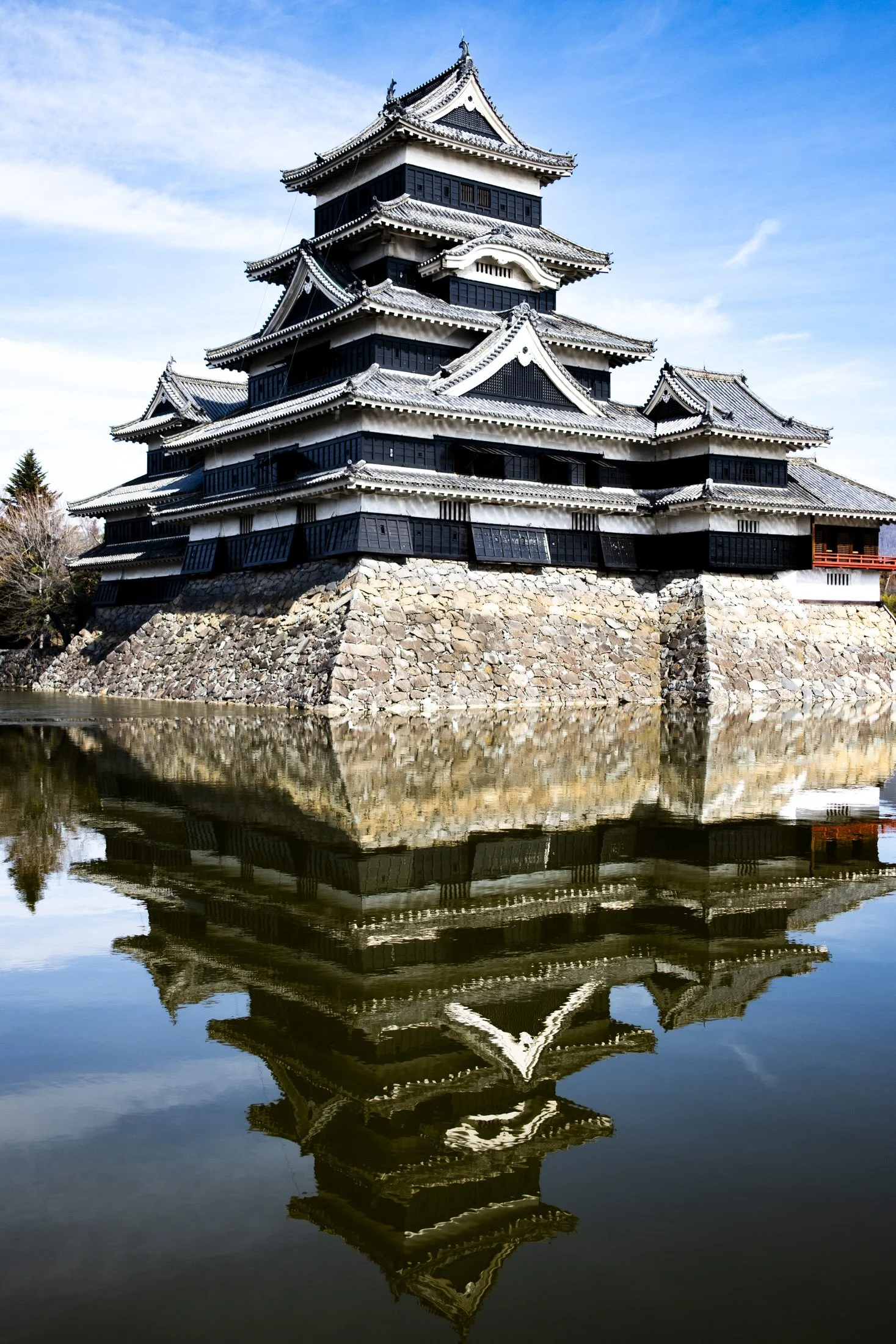 Matsumoto-Castle.jpg