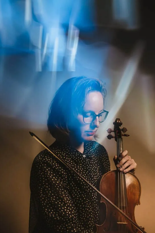 louise-violin-portrait.jpg
