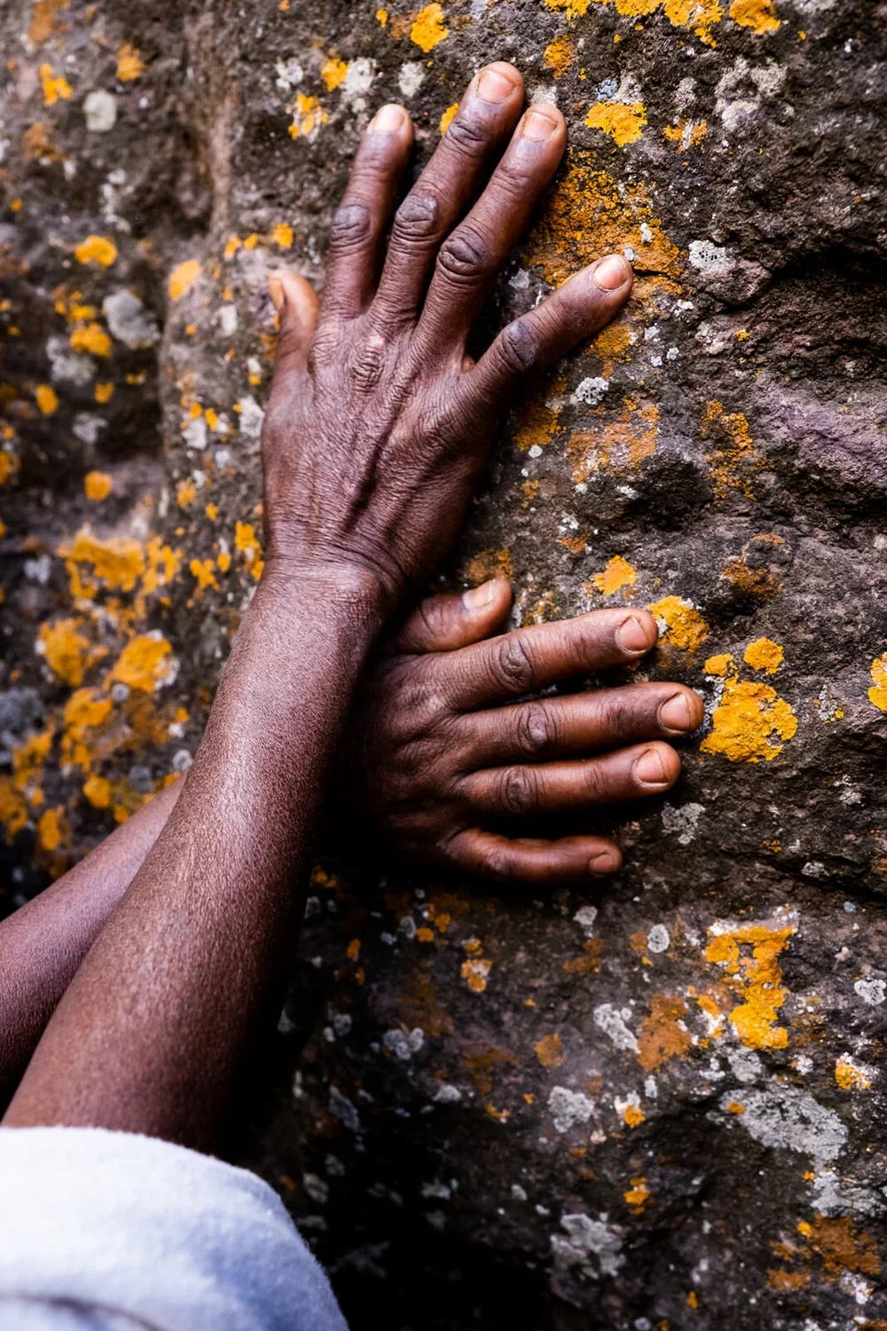 lalibela-hands-1.webp