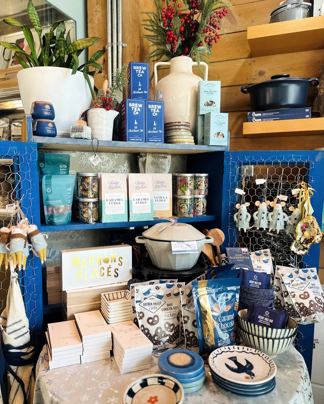 ✨🎄Gorgeous cookware, essential tools, beautiful books, gourmet treats, and sweet stocking stuffers &mdash; our store is filled with holiday cheer!

Come by and make the season delicious!

#yum #AllThingsCulinary #christmas