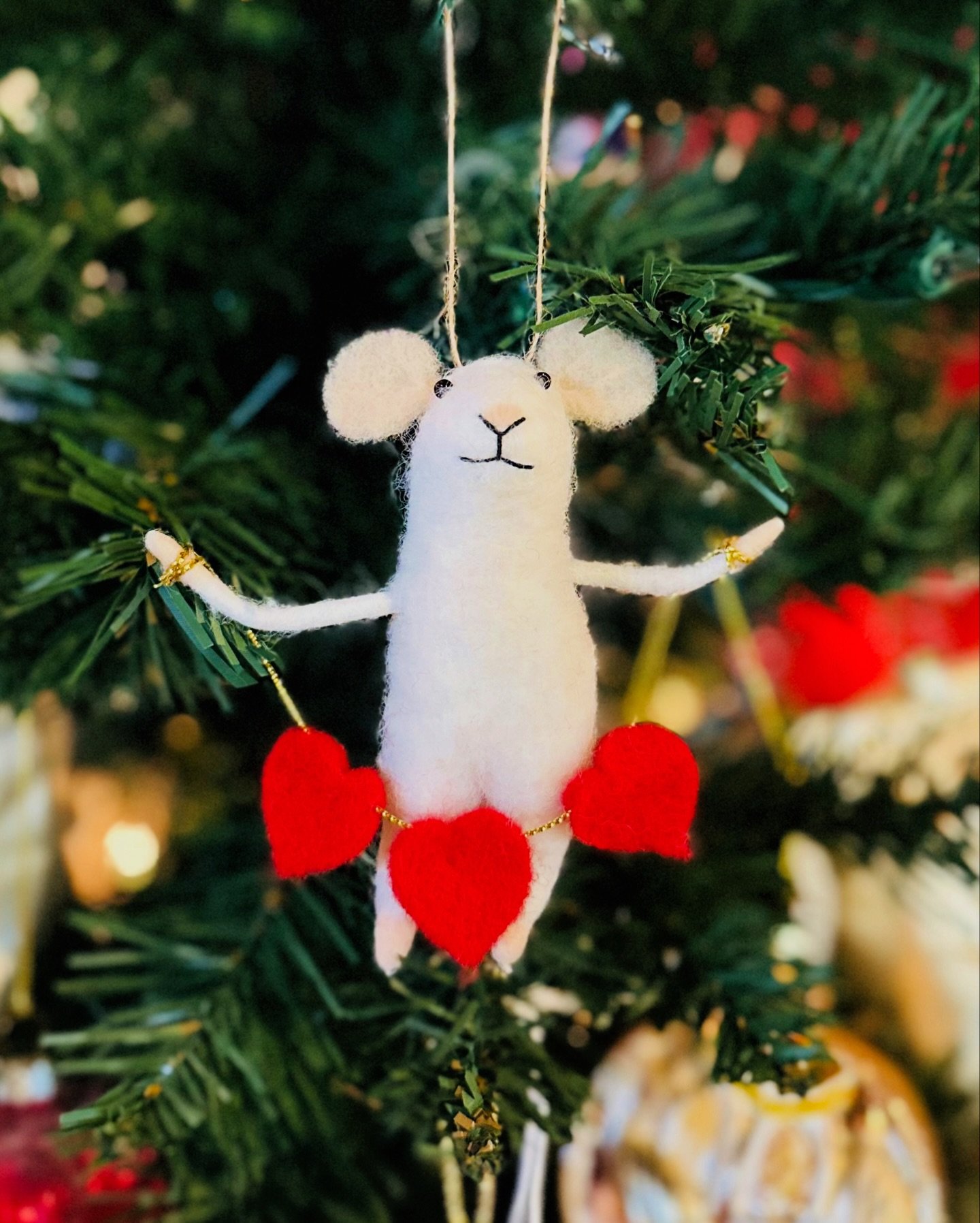 ✨🌲Best of the Season and Warm Wishes for a Delicious Christmas!🌲✨

We hope you have a wonderful and happy holiday!

#yum #TheCookbookCo #AllThingsCulinary #christmas #yyc