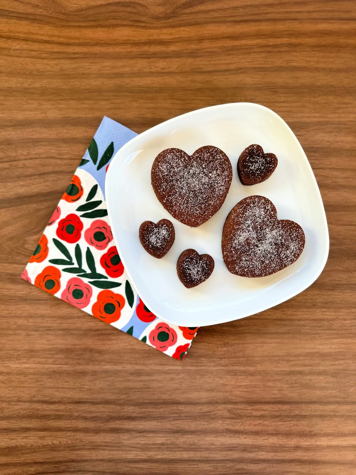 ✨The Recipe of the Week is here! Just yesterday, Yotam Ottolenghi announced his new cookbook, SIMPLE TOO. To celebrate, this week&rsquo;s recipe comes from the pages of SIMPLE. These sweet, cakey delights are delicious and would make a lovely little 