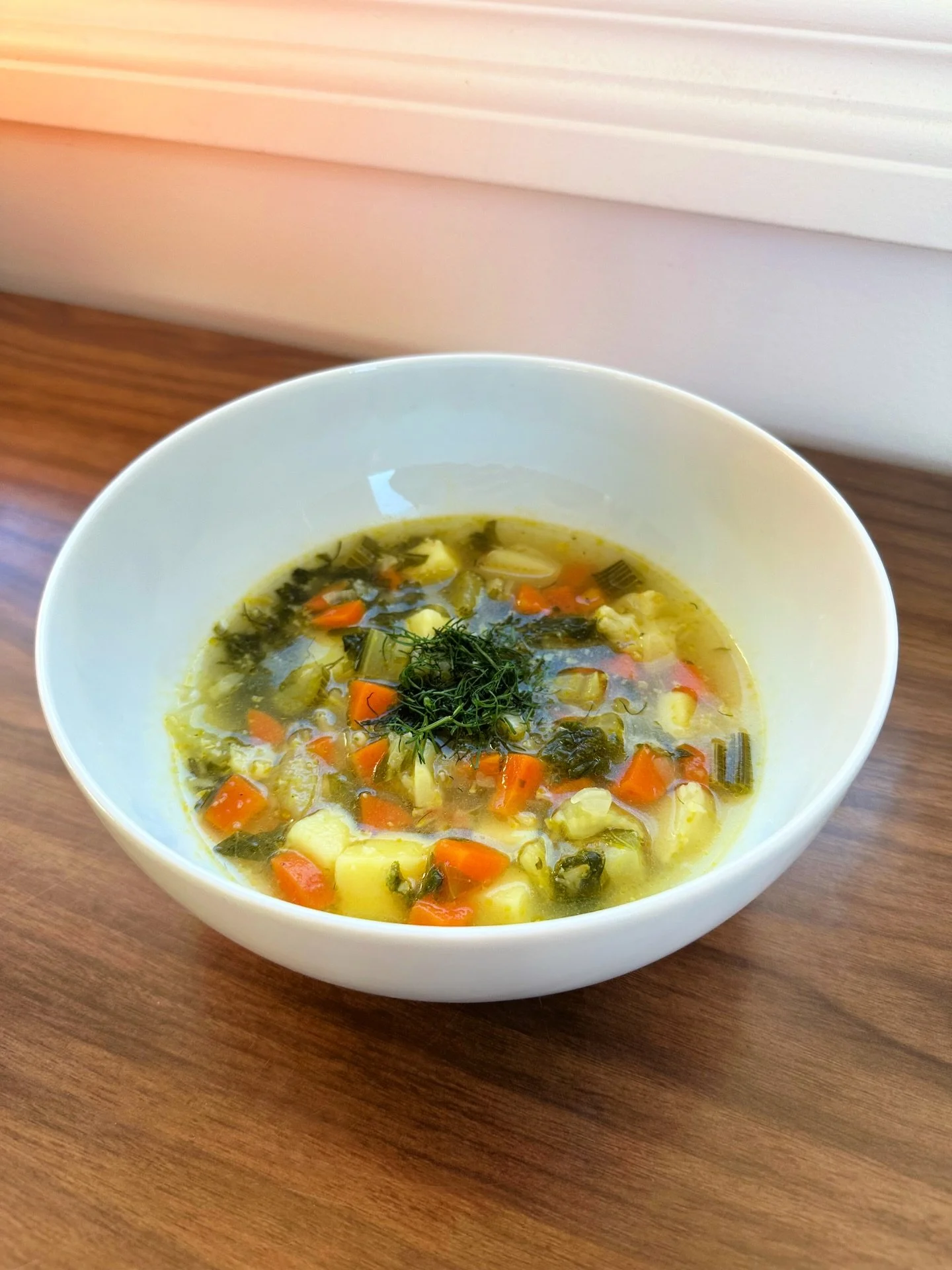 ✨The Recipe of the Week is here! It might not seem like much, but trust us when we say that this luscious and cozy dish is definitely worth your time. With little effort, you can have an incredibly flavourful and nourishing bowl of brothy goodness. F