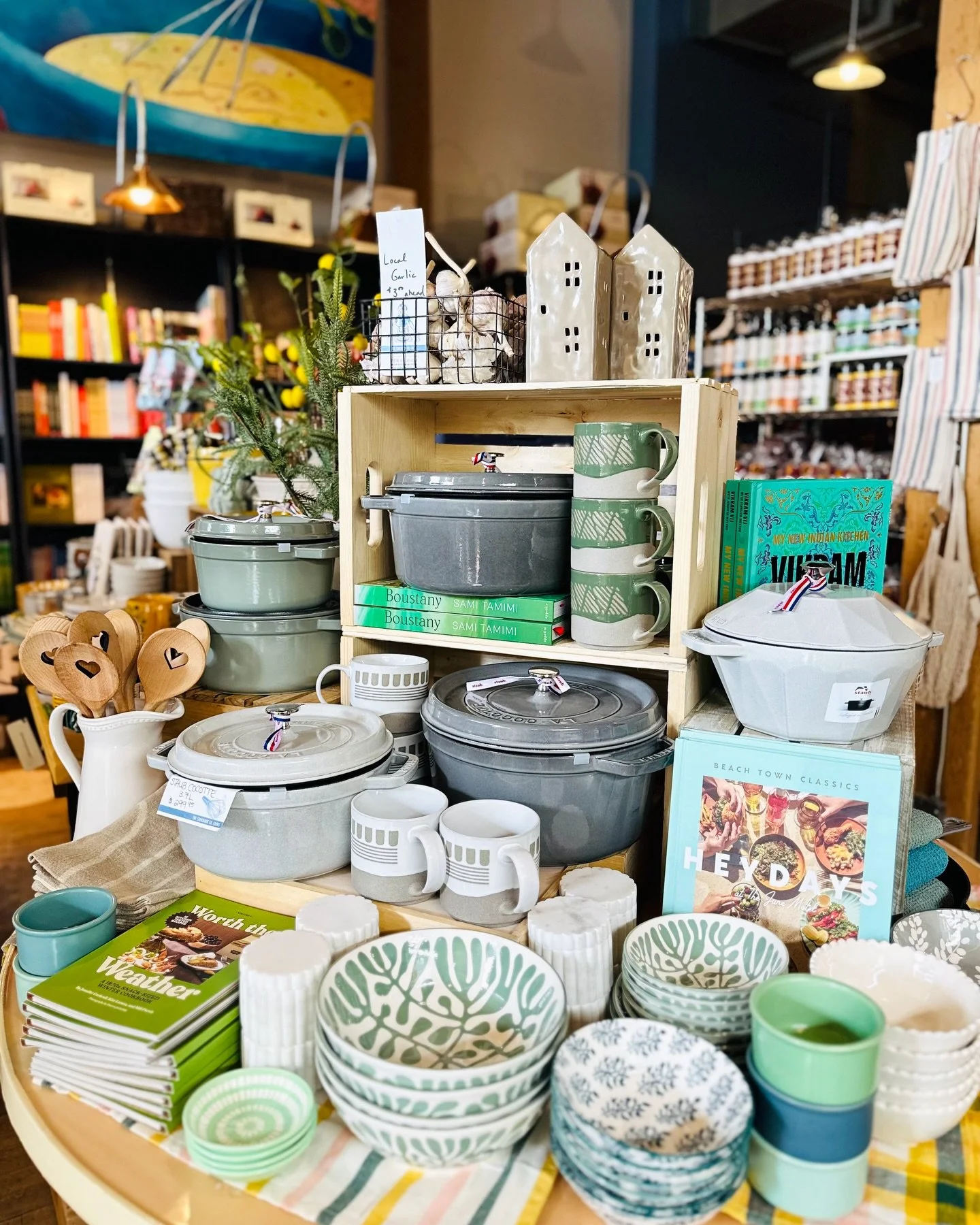 ✨Ready for spring? We sure are!

The store is looking pretty lush these days&mdash;come by and bask in all the fresh greens! 

#Yum #AllThingsCulinary #Spring #Kitchen #Fresh