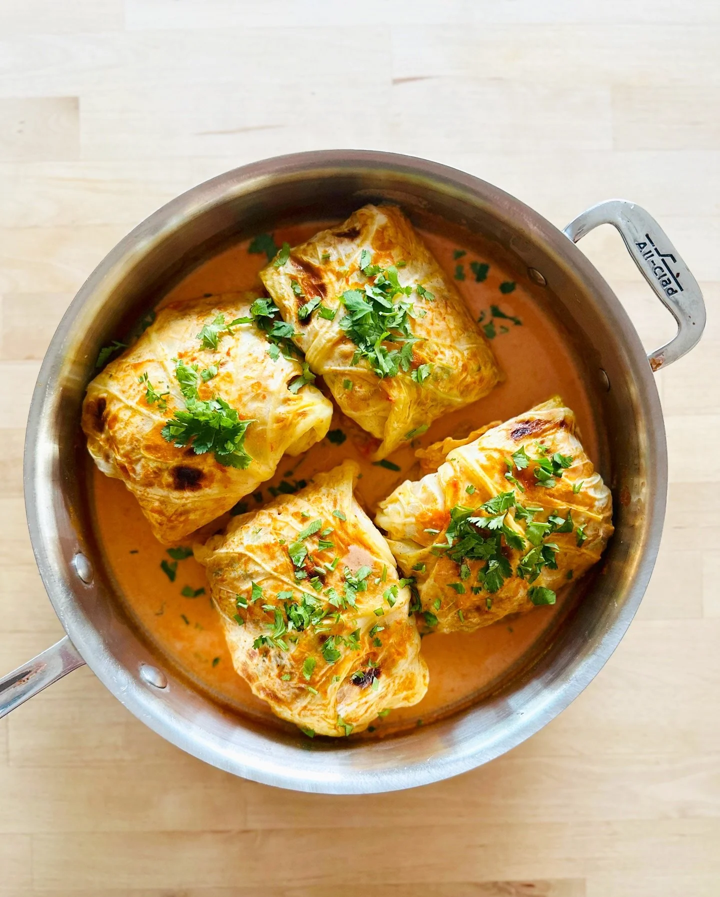 ✨It has been a busy day, but the Recipe of the Week is finally here! This one is fun, flavourful, and comforting&mdash;kind of like a Thai-inspired cabbage roll. 

A satisfying supper for any time of year, but especially nice when it&rsquo;s chilly o
