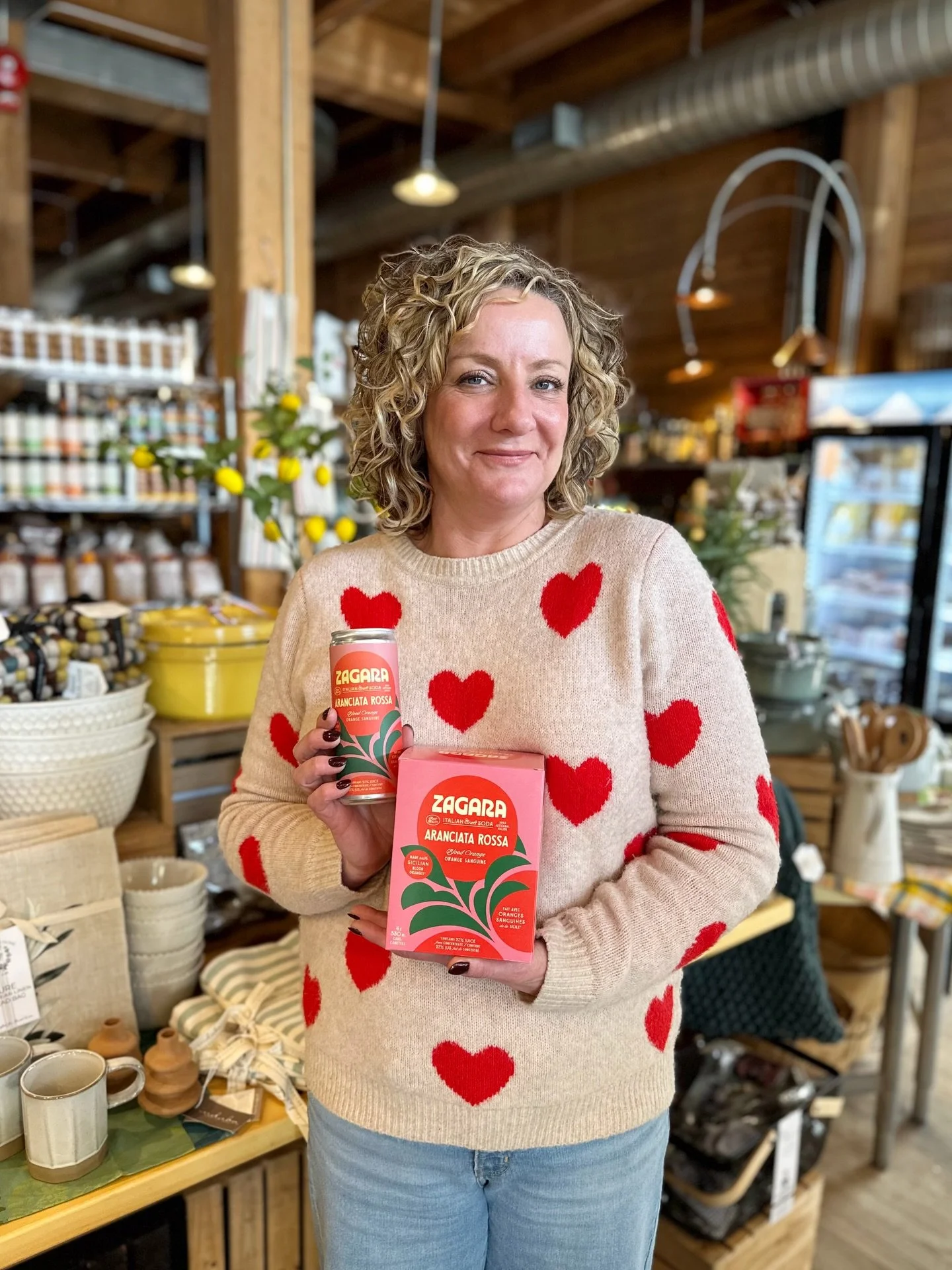 ✨Looking to beat the heat?

We have a variety of gourmet sips to quench your thirst! 

✨Zagara Italian Sodas
✨Annex Craft Sodas (from Calgary!)
✨Zamalek Sparkling Sodas and Teas 
✨Yesterday Sparkling Fruit Drinks 
✨A&rsquo; Siciliana Italian Sodas
✨L