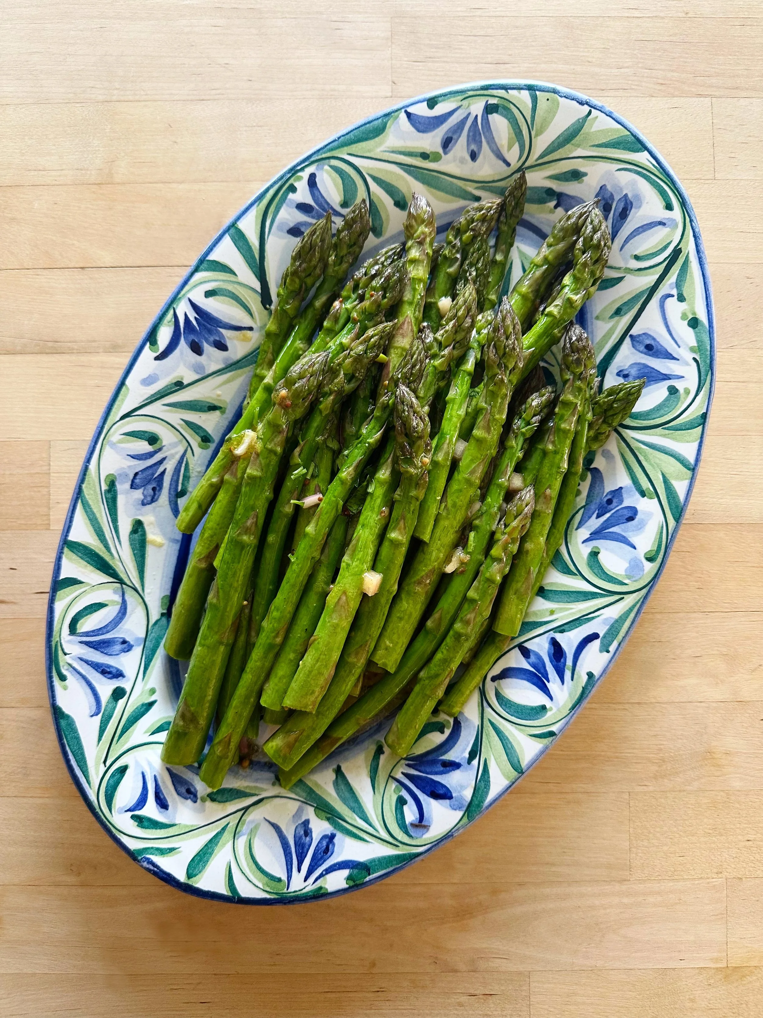 ✨Hooray for Asparagus! The Recipe of the Week celebrates the best of the season with a recipe from the pages of Samin Nosrat&rsquo;s most recent book &ldquo;Good Things.&rdquo; We hope you enjoy the simple, balanced flavours of the good thing that is
