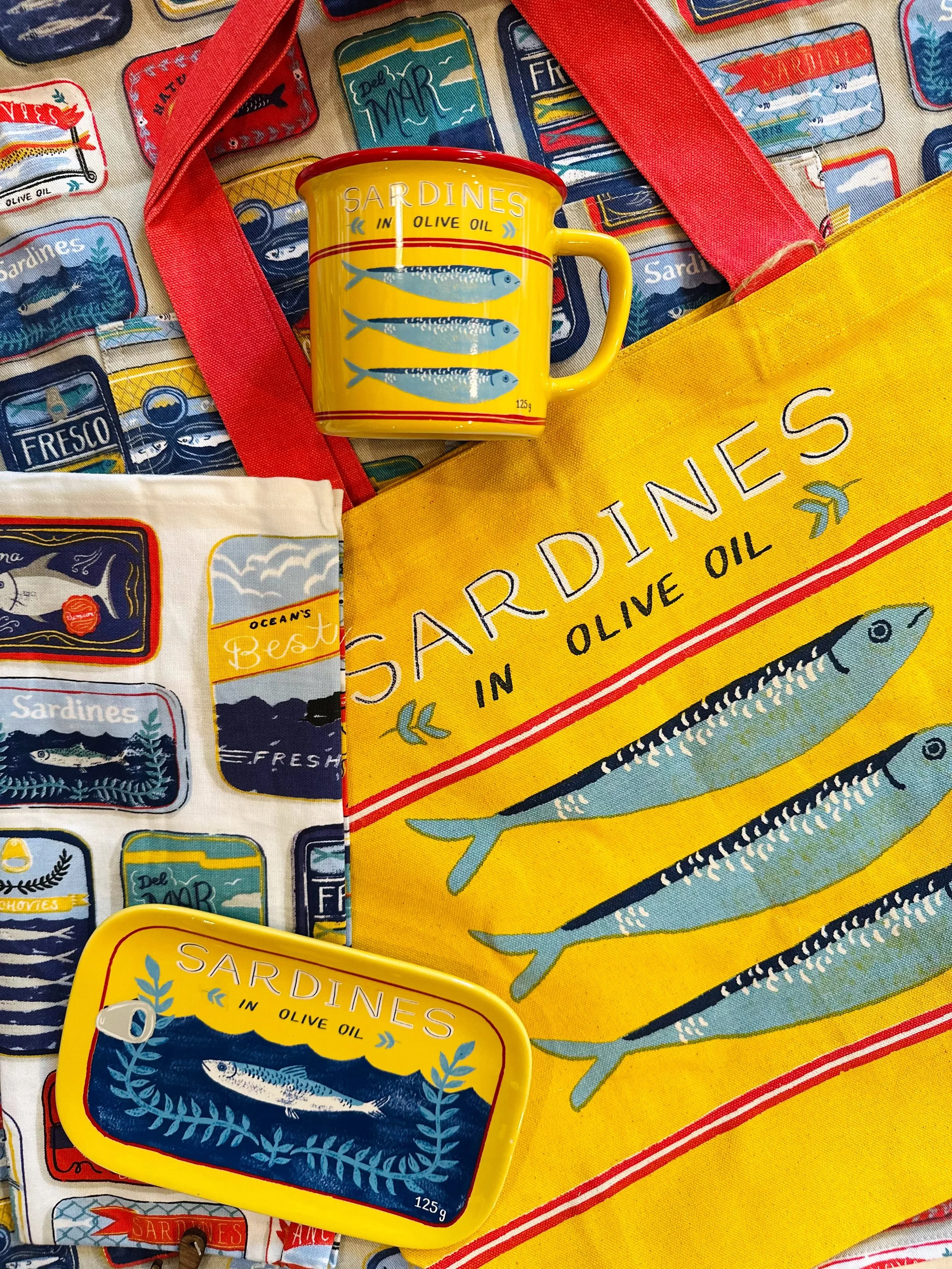 ✨🐟 Colourful and charming, we love this collection of tinned-fish-themed delights for the kitchen!

#Yum #AllThingsCulinary #Bright #Kitchen #Fish

🐟 A generous tote bag designed to carry all your delicious treasures from the farmers&rsquo; market!