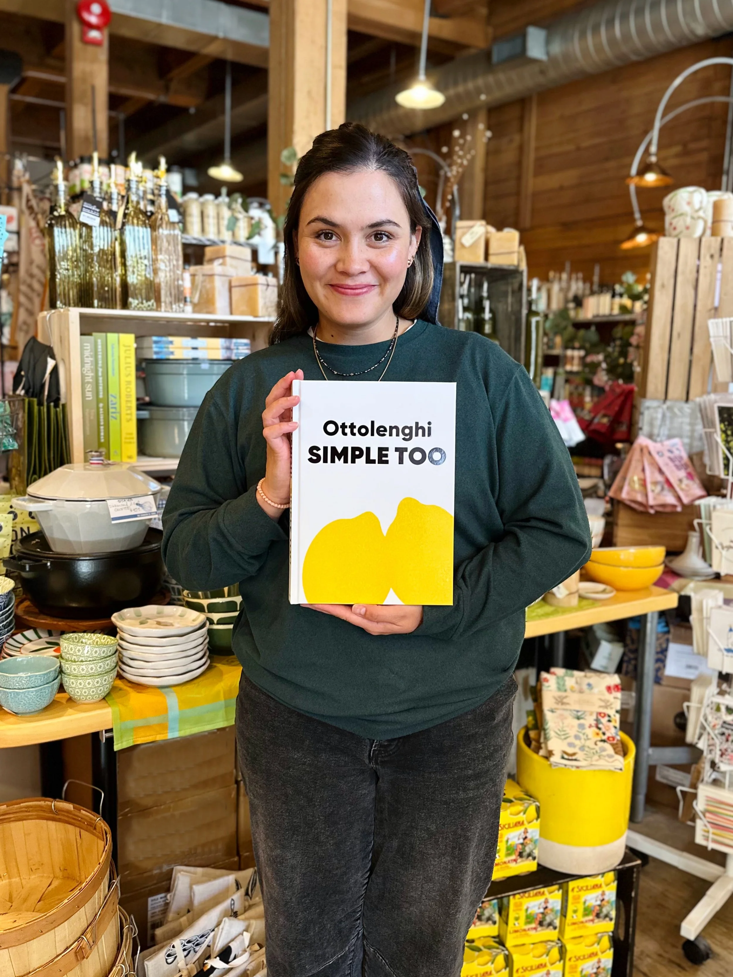 🍋Have you been waiting patiently for the new @ottolenghi cookbook? Well, the wait is officially over&hellip; SIMPLE TOO is here! 

SIMPLE TOO is a beautiful book devoted to helping you relax a little more in the kitchen, and it is filled with recipe