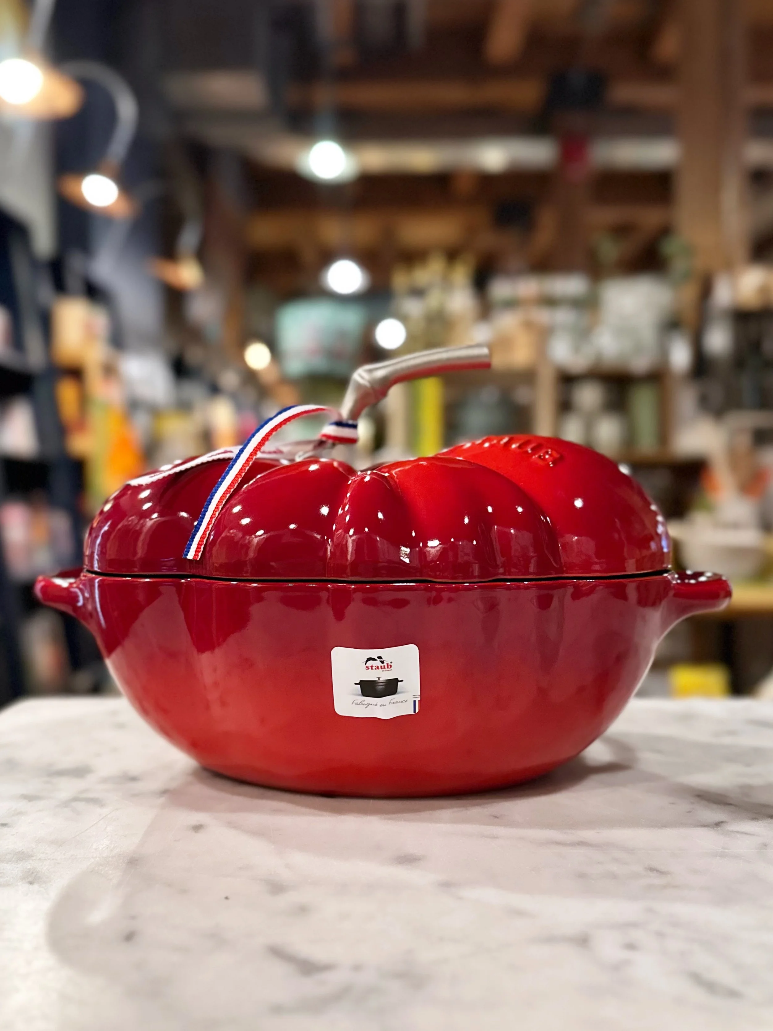 ✨A moment for this gorgeous Staub cast-iron, tomato cocotte. The perfect heirloom for your kitchen!

#Yum #AllThingsCulinary #CastIron #Tomato #Cookware