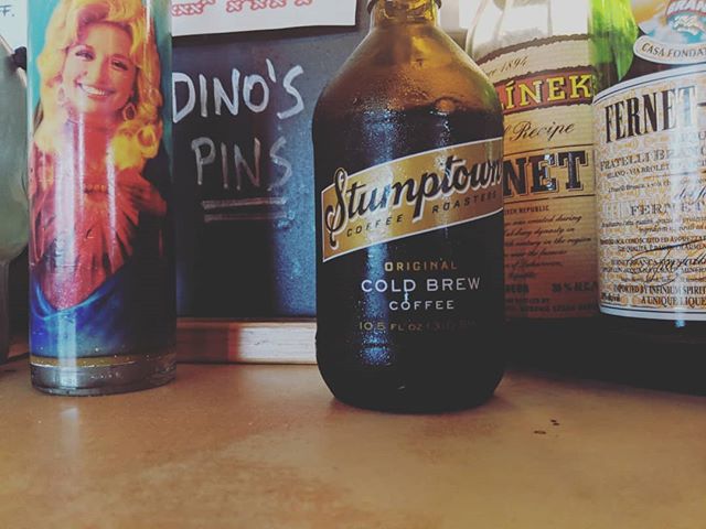 Type appreciation post! Lovin' this Stumptown Coffee type. Enjoying one of these babies while eating brunch at one of my staples, Dino's. 🍳 #type #typography #typetherapy #typematters #typespiration #typespire #typegang #handlettered #handlettering #typeappreciation