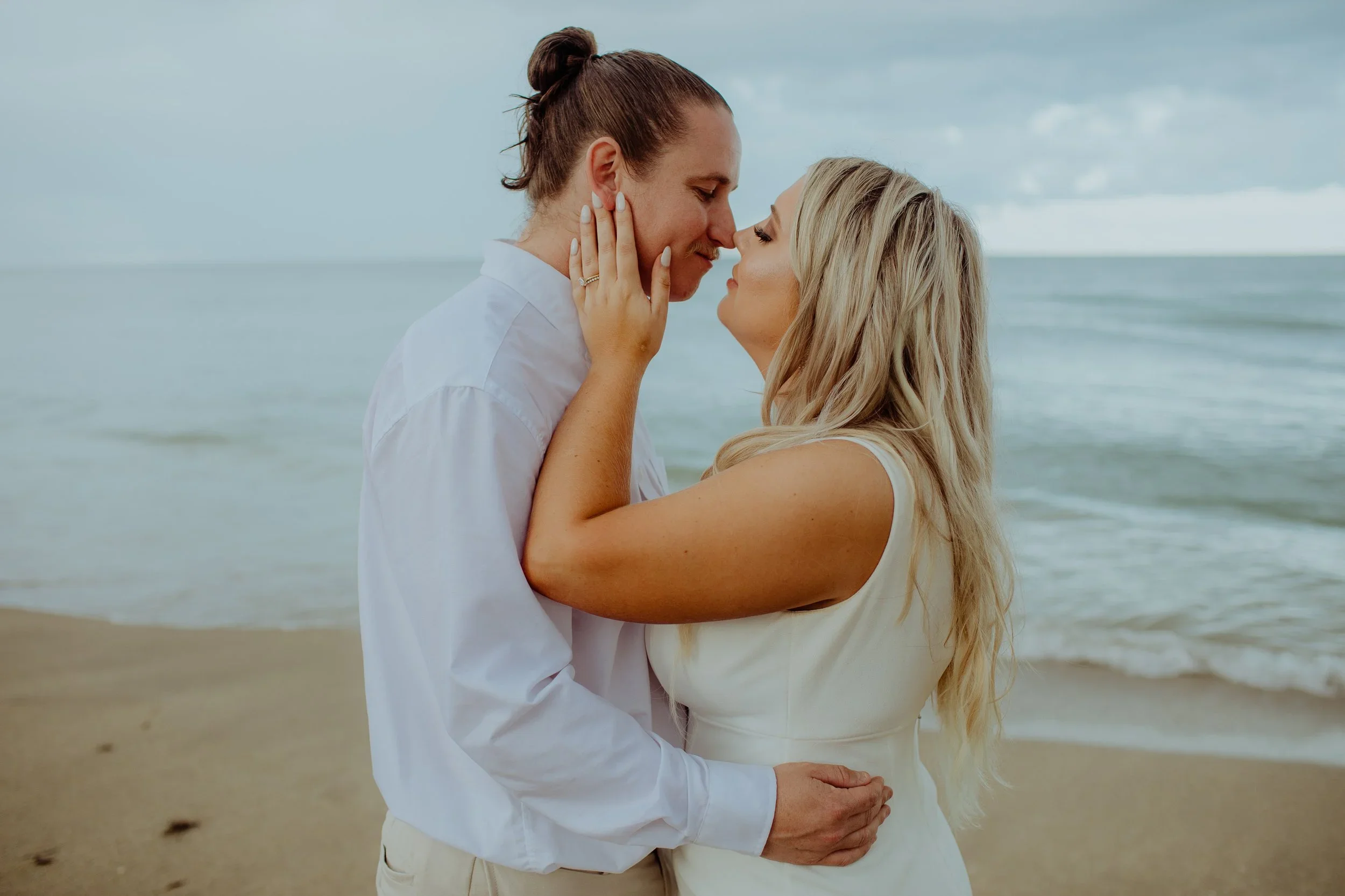 Dreamy, Vibrant End-of-Summer Wedding at Hutchinson Island Marriott, West Palm Beach, Florida | Hanna + Mark 