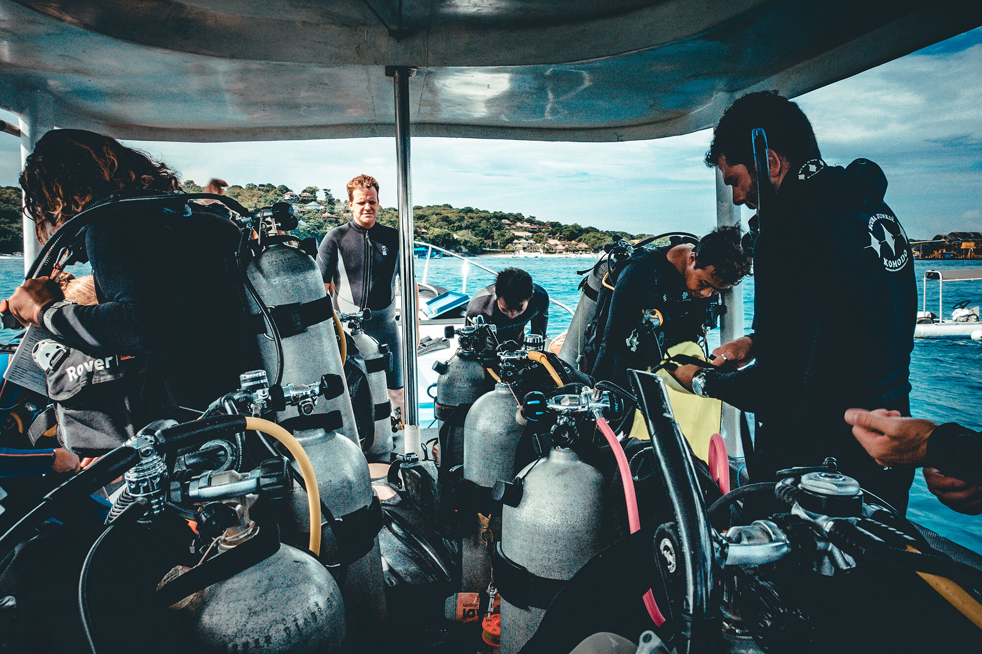 BlueCorner_DiveTraining_Speciality_Banner_2000px.jpg