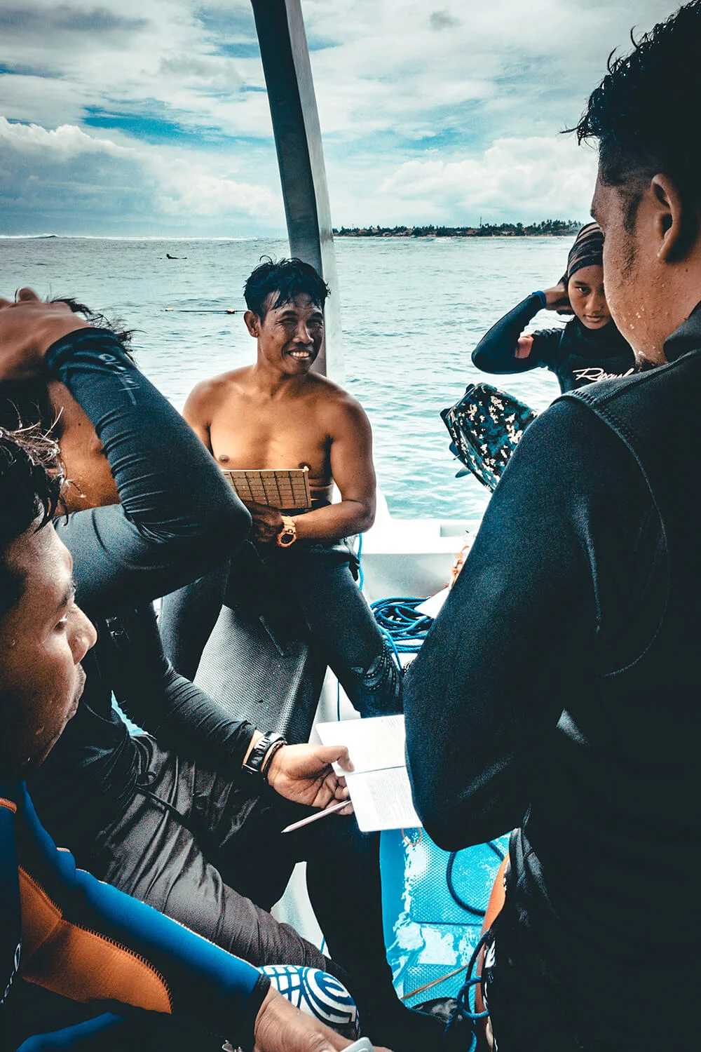 BlueCornerDive_Bali_IDC_Bahasa_PADIOW_2000px.jpg