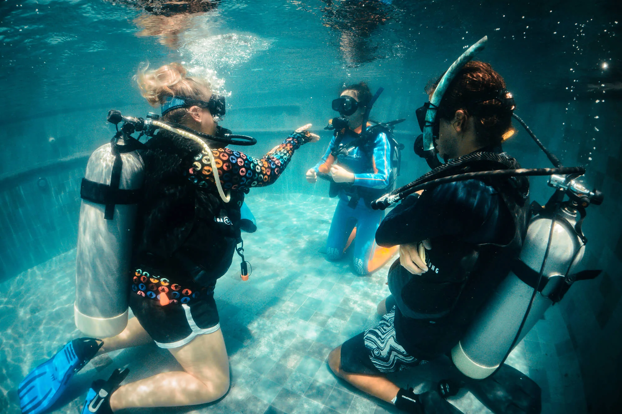 BlueCornerDive_Bali_IDC_NusaPenida_PoolSkills_2000px.jpg