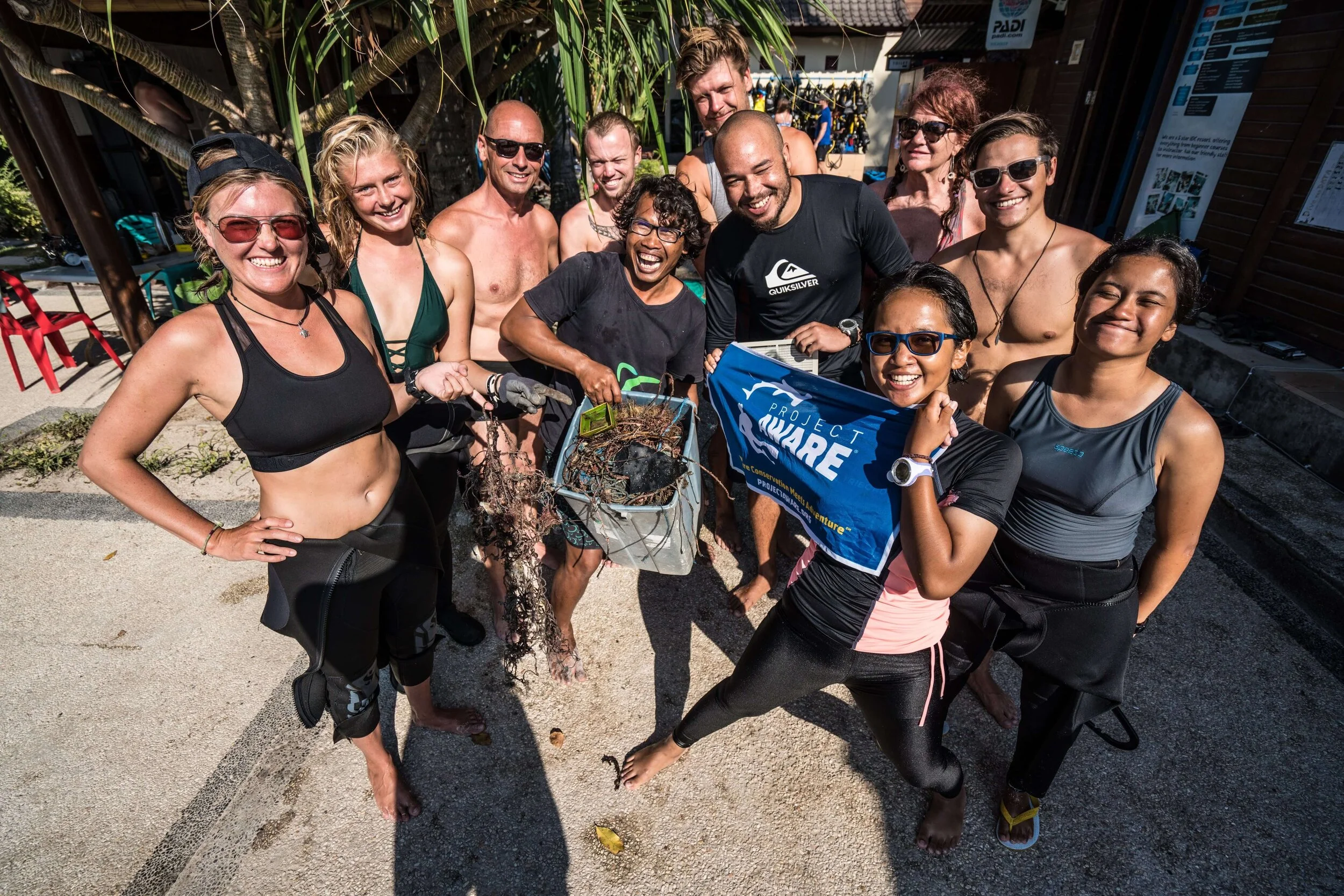 PADI Instructor Development: The Pros and Cons of Teaching Skills in Mid-Water