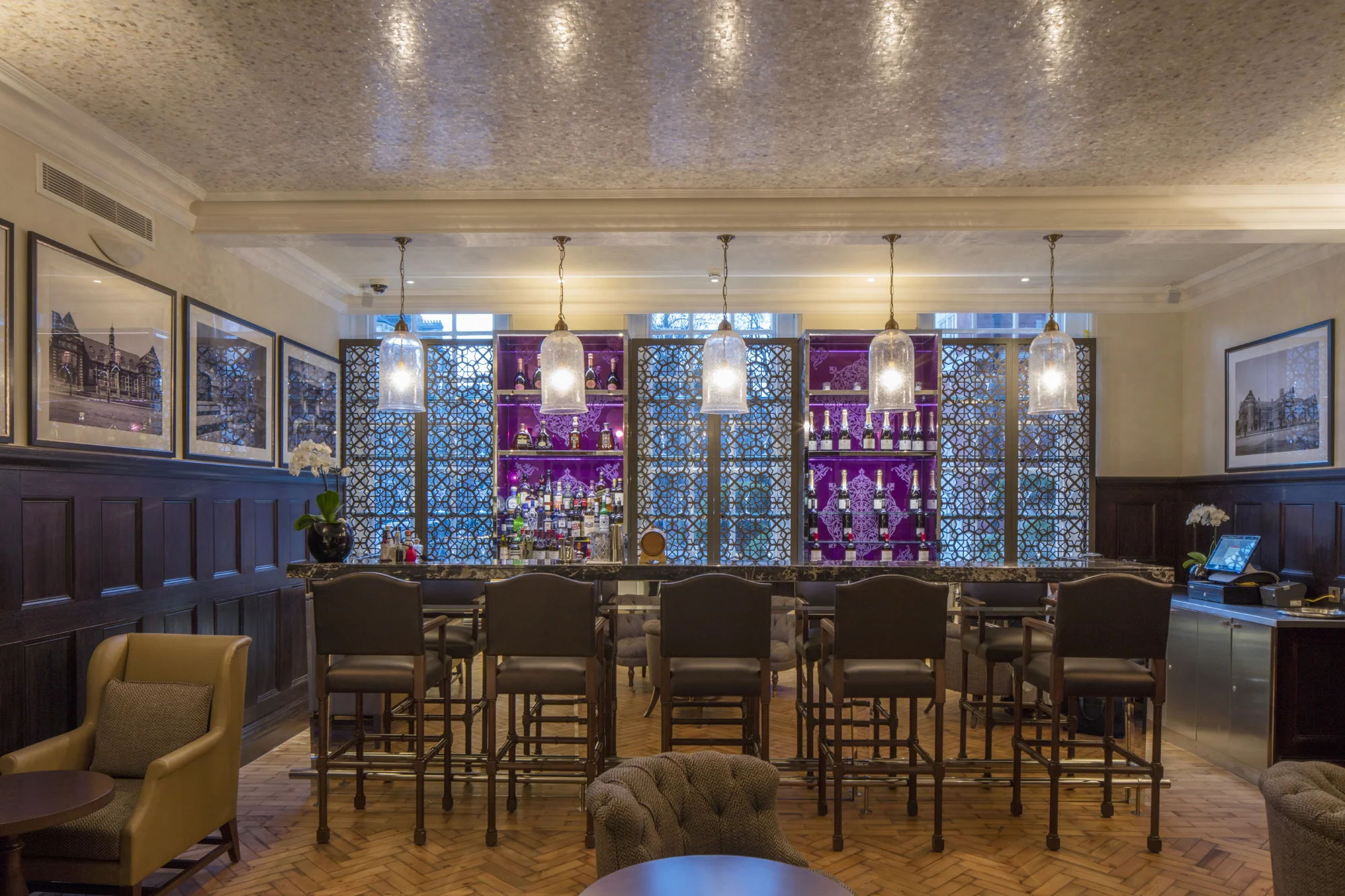 Teachers Room Bar @ Lalit London