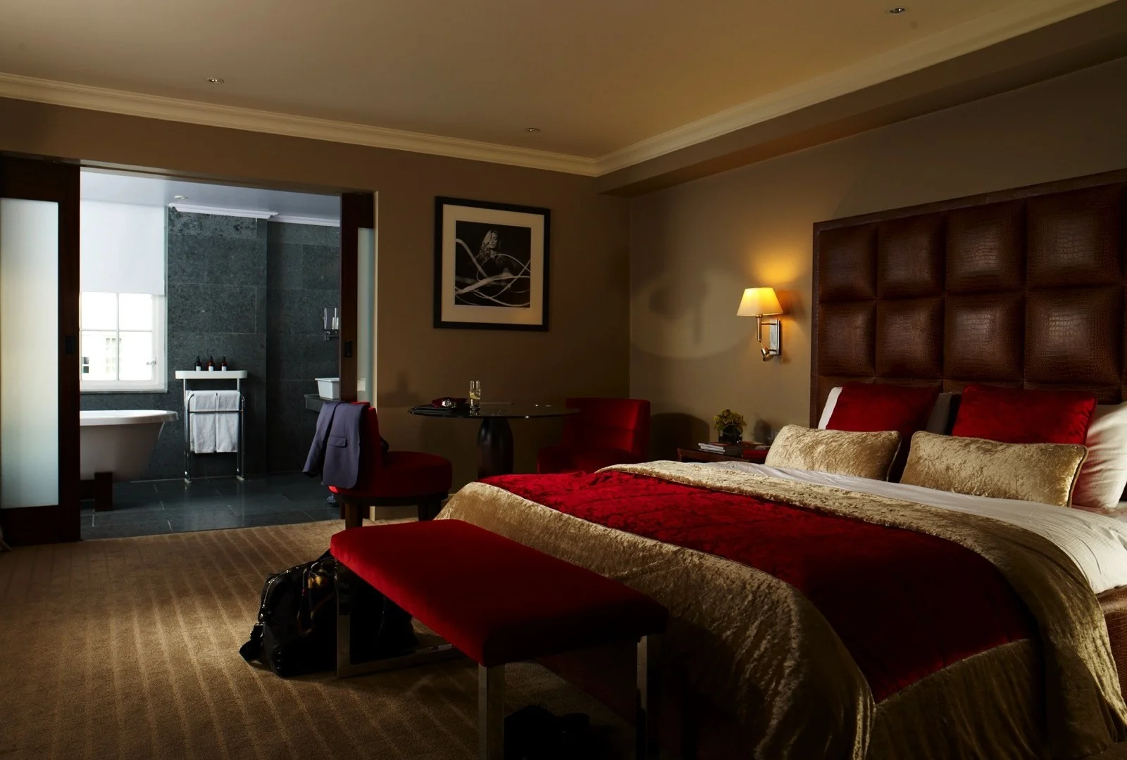 kingsize bed @ Mayfair hotel