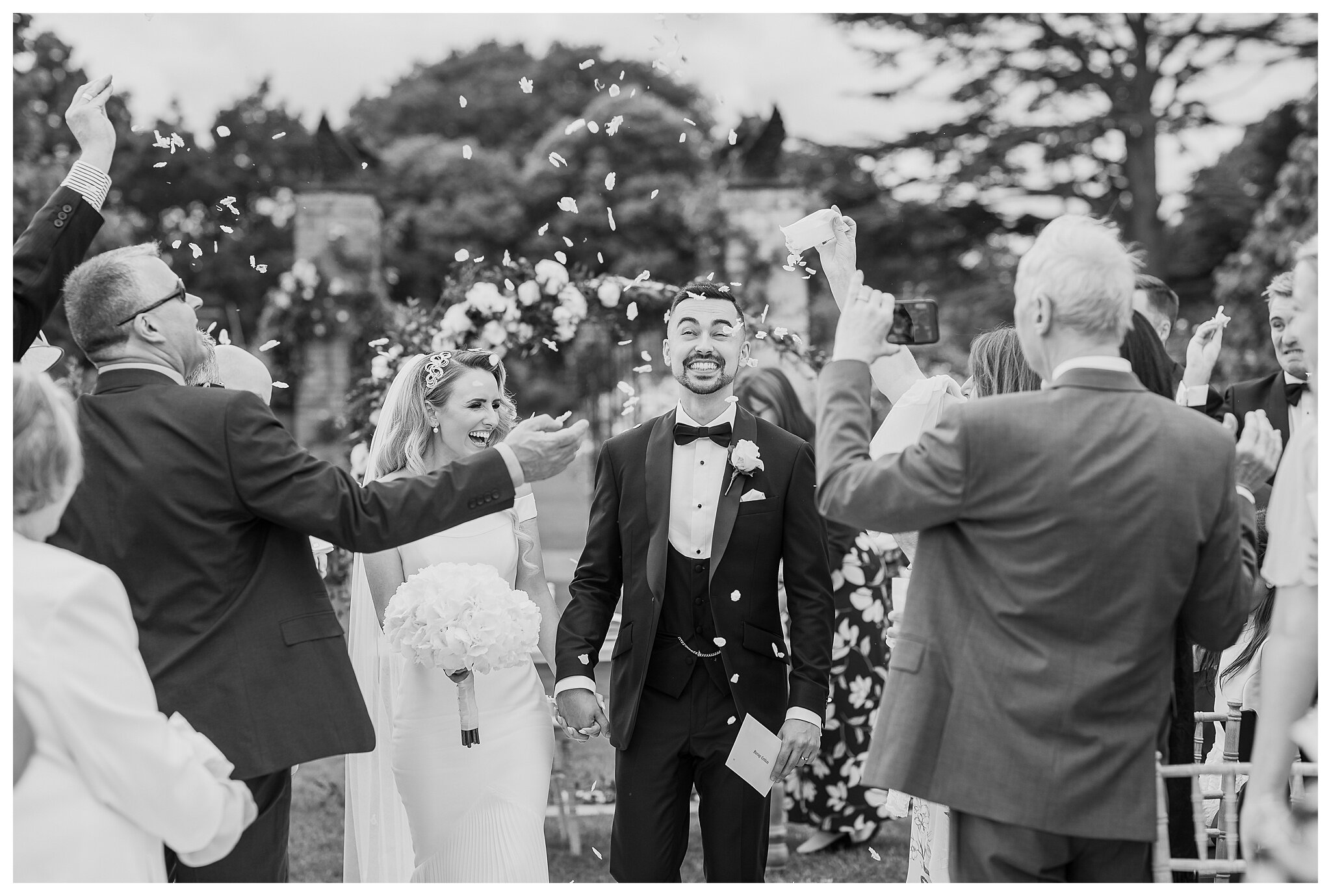 Suffolk wedding photographer_ Helmingham Hall wedding_ Essex wedding_ natural photographer_ documentary wedding wedding_ Norfolk wedding photography_ relaxed wedding photography_ sharon cudworth photographer_ Helmingham Hall gardens_0533.jpg