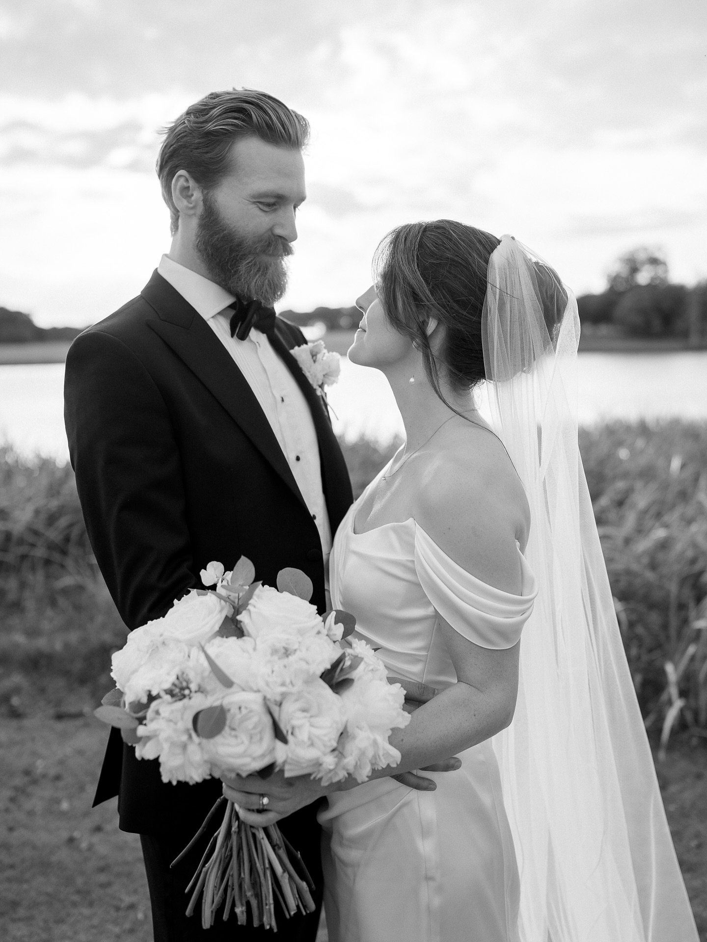 The GORGEOUS Lucy &amp; Edward tied the knot at the iconic @holkhamweddings on Saturday!! 

What a swelter of a day.. boy it was hot but worth every moment! 

It truly was a remarkable day &mdash; from the most beautiful English Garden cocktails by @
