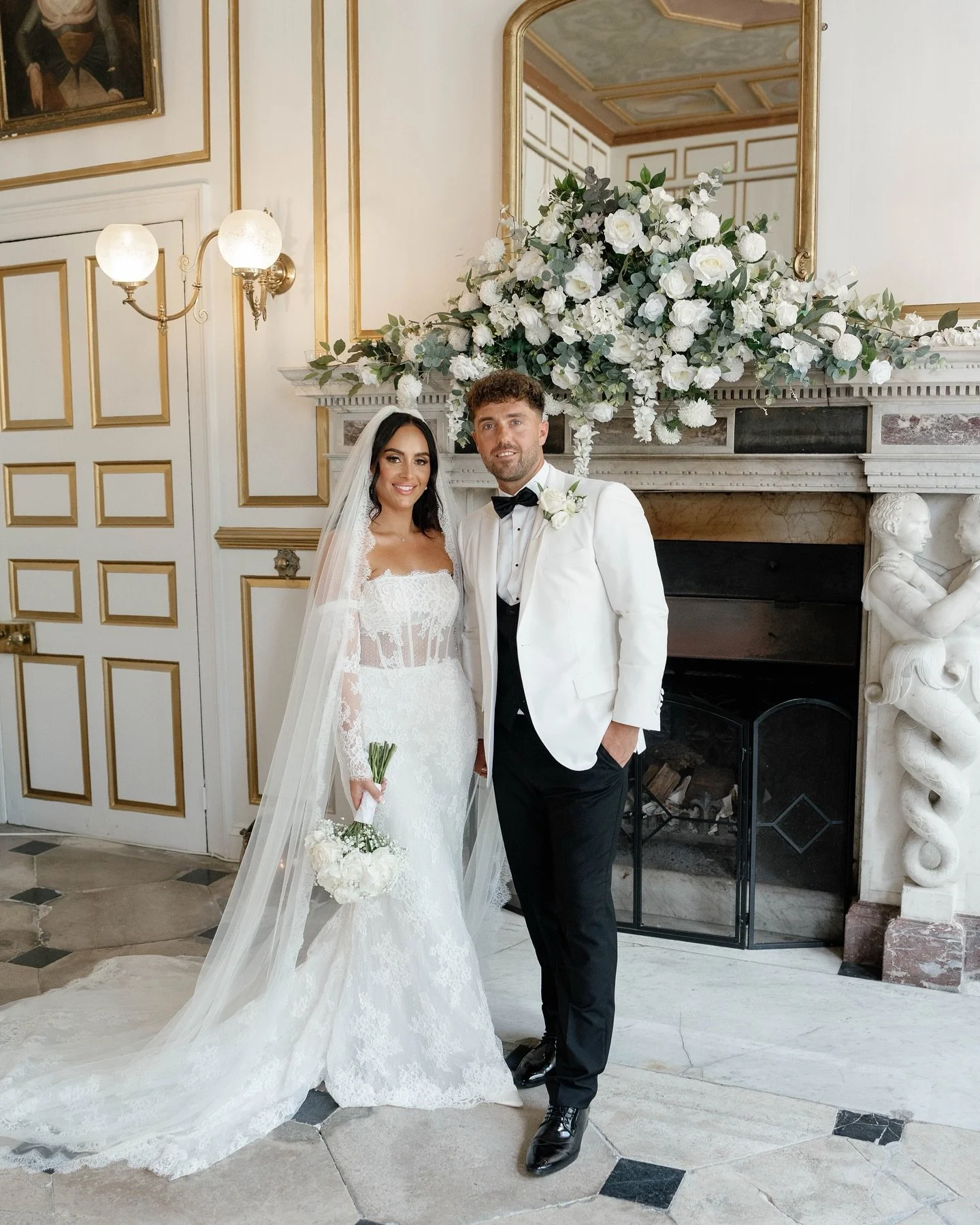 L&amp;J - black tie, lace wedding dress, editorial blended with documentary approach to this stunning wedding at @gosfieldhallweddingvenue 

Photographer @sharoncudworthphotography 
Venue @gosfieldhallweddingvenue 
Wedding Planner: @faye_carter21 
Dr