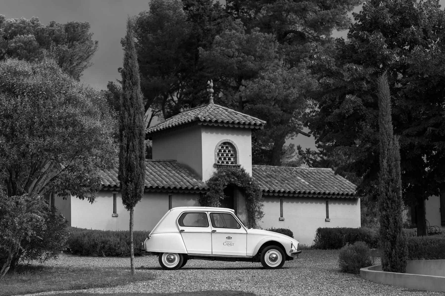 Romantic-Château-Wedding-South-of-France-Destination-Wedding-Photographer-Ellen-and-Ethan-02625.jpg