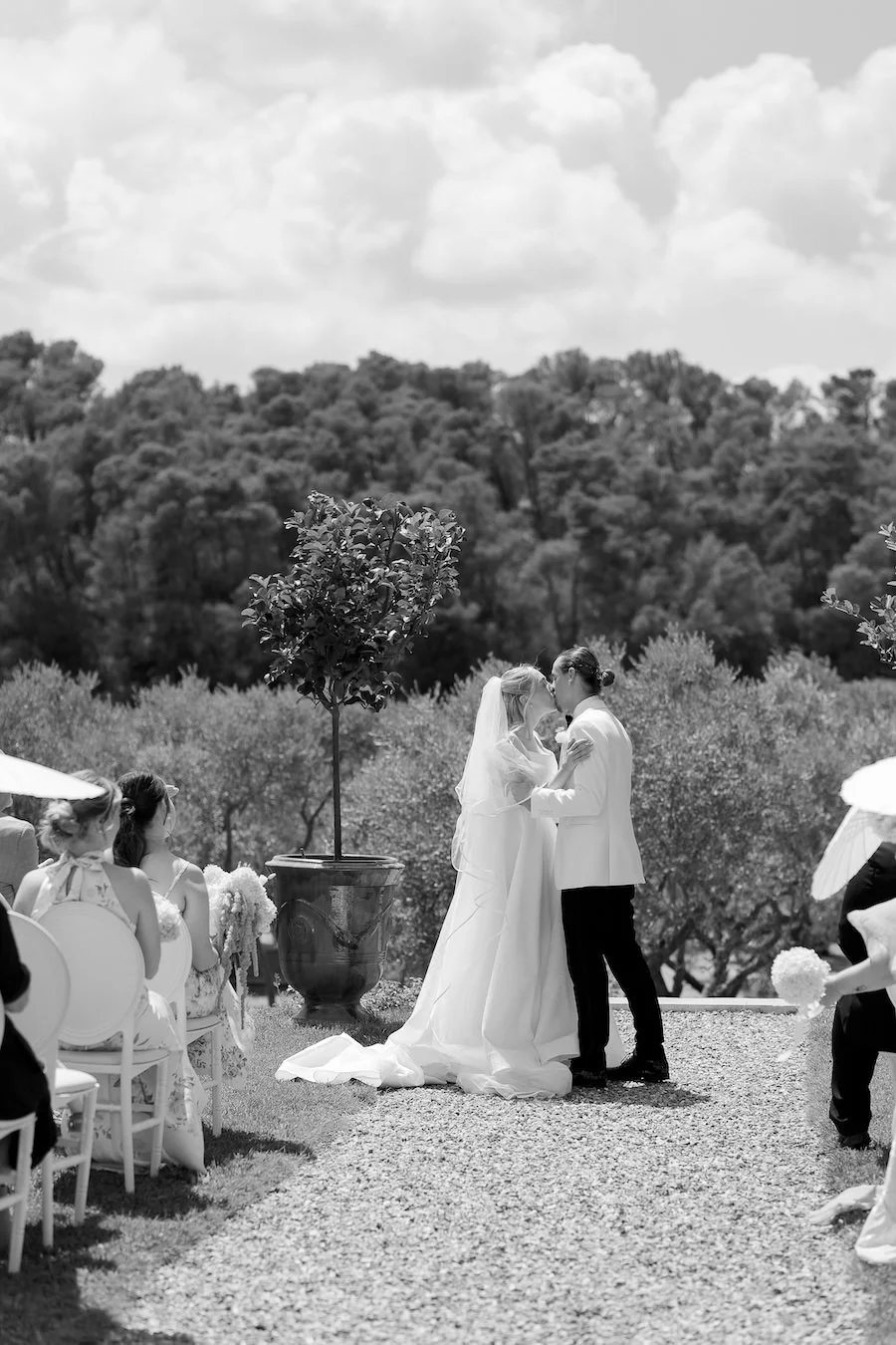 Romantic-Château-Wedding-South-of-France-Destination-Wedding-Photographer-Ellen-and-Ethan-02887.jpg