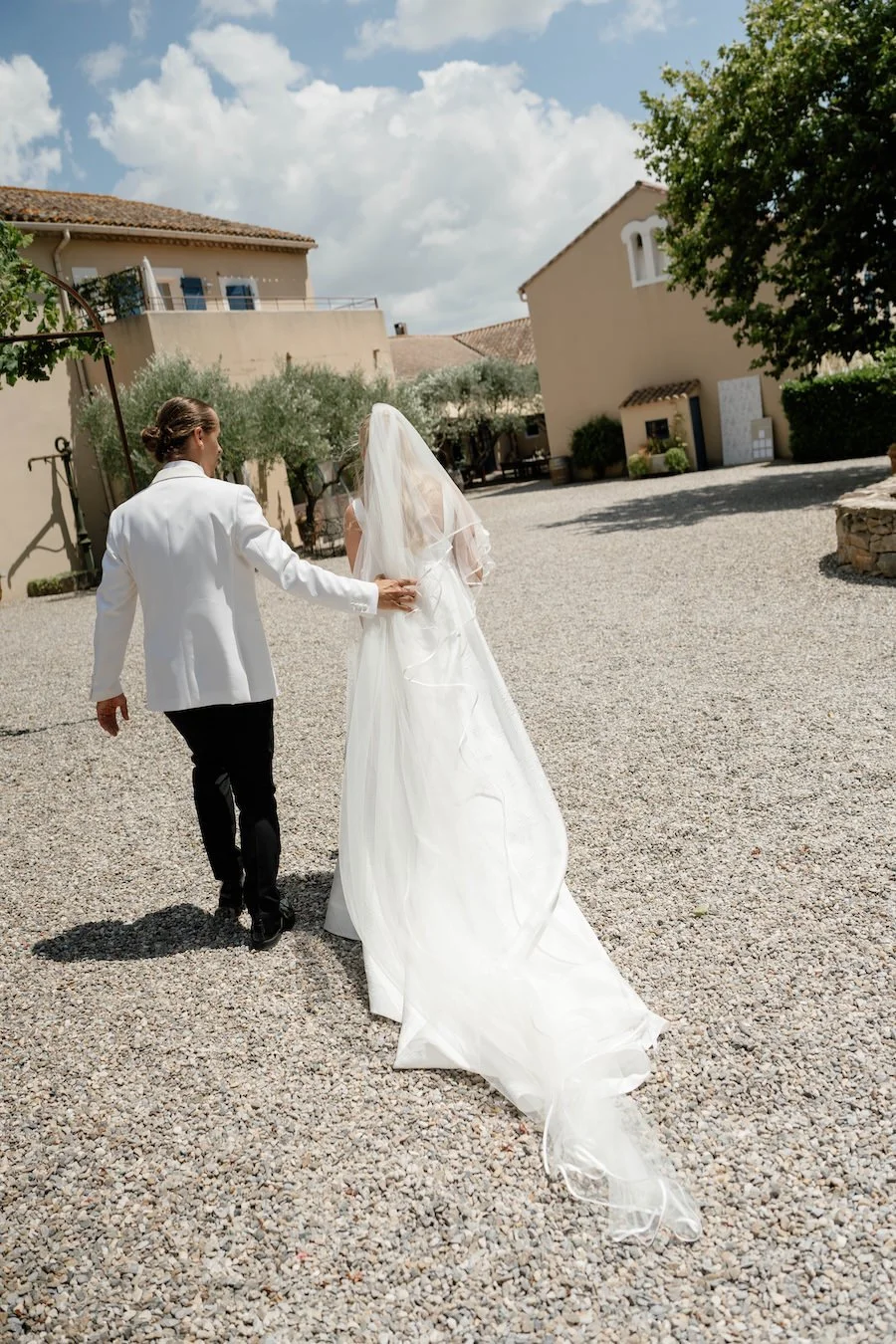 Romantic-Château-Wedding-South-of-France-Destination-Wedding-Photographer-Ellen-and-Ethan-05822.jpg