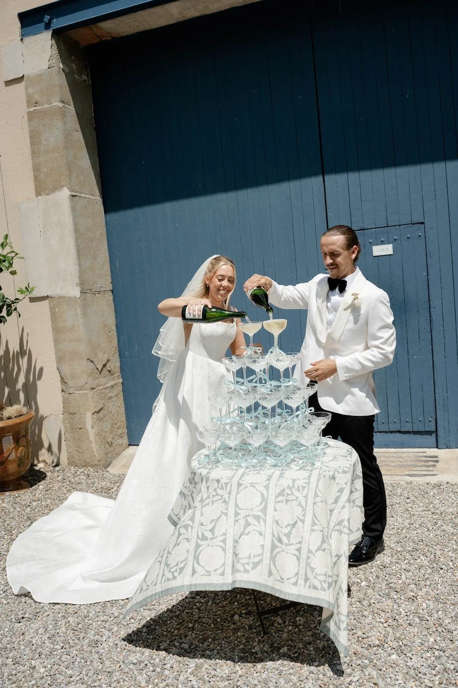 Romantic-Château-Wedding-South-of-France-Destination-Wedding-Photographer-Ellen-and-Ethan-05842.jpg
