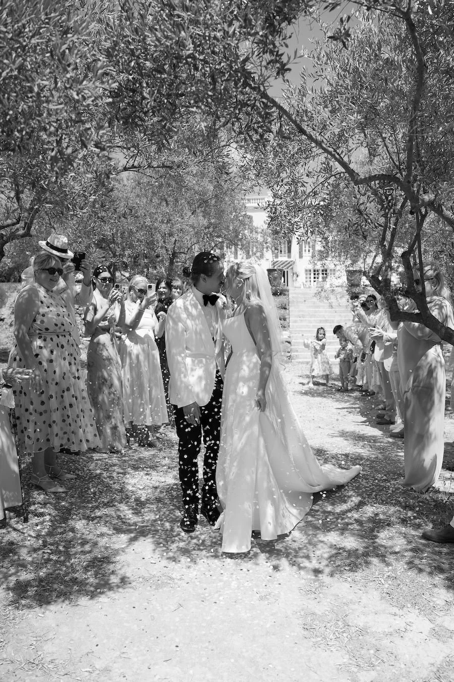 Romantic-Château-Wedding-South-of-France-Destination-Wedding-Photographer-Ellen-and-Ethan-06252.jpg