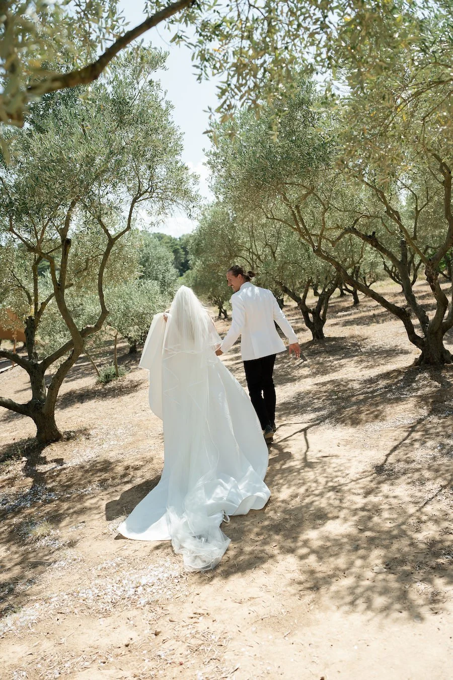 Romantic-Château-Wedding-South-of-France-Destination-Wedding-Photographer-Ellen-and-Ethan-07170.jpg