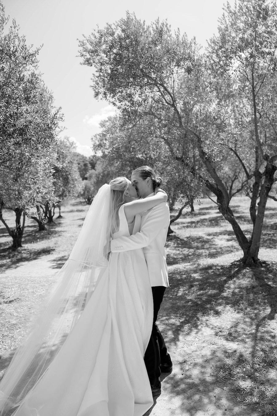 Romantic-Château-Wedding-South-of-France-Destination-Wedding-Photographer-Ellen-and-Ethan-07190.jpg