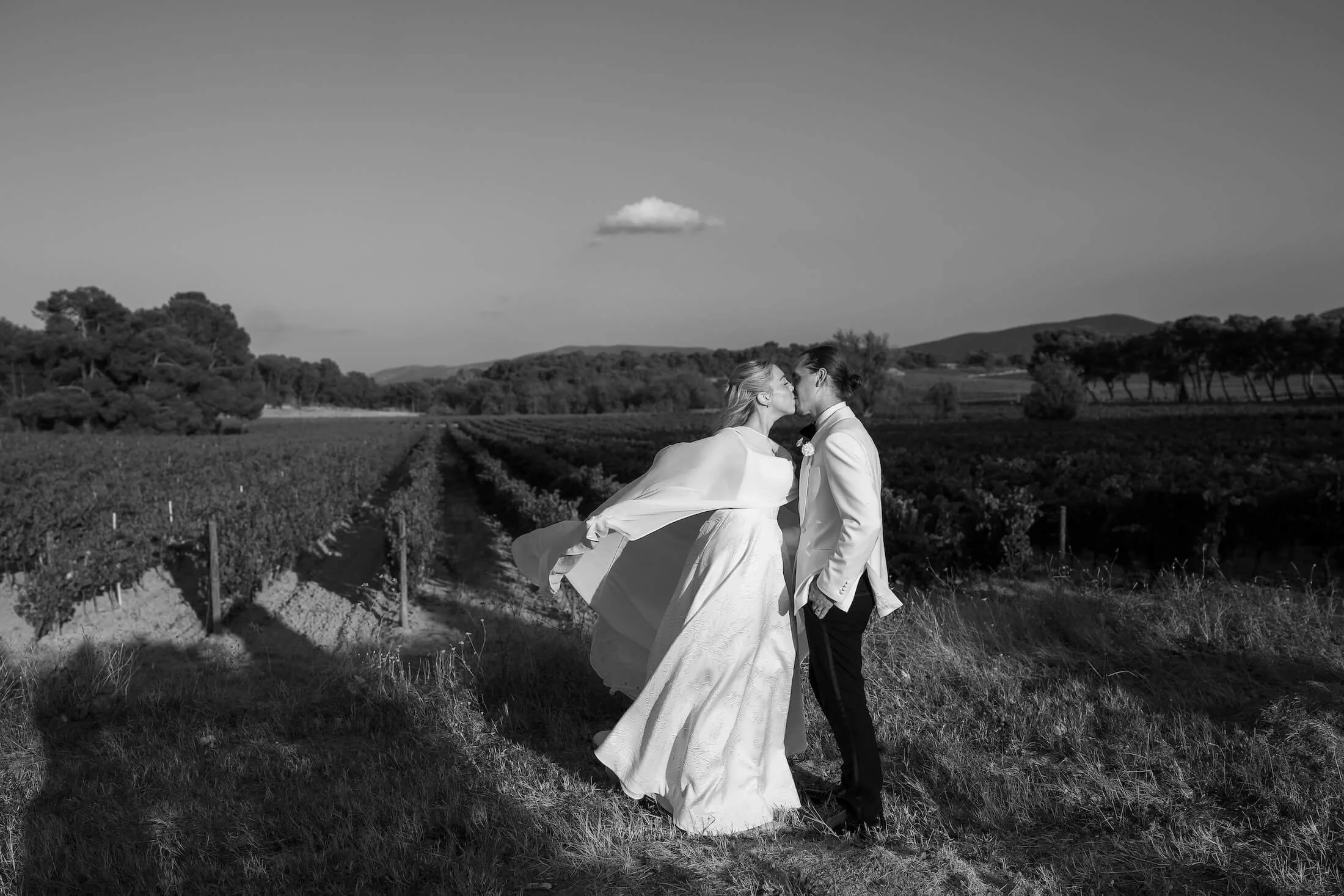 Romantic-Château-Wedding-South-of-France-Destination-Wedding-Photographer-Ellen-and-Ethan-08435.jpg