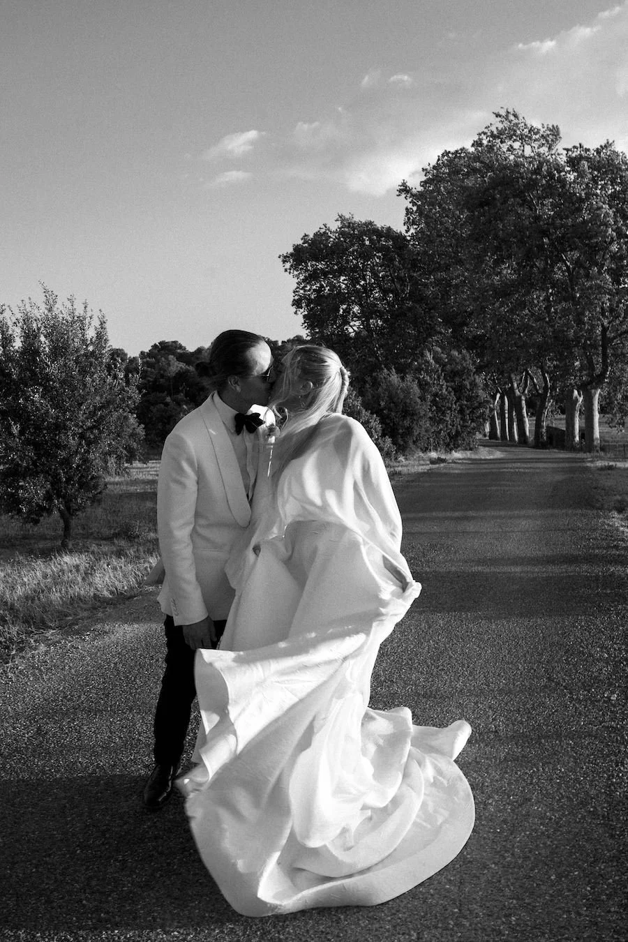 Romantic-Château-Wedding-South-of-France-Destination-Wedding-Photographer-Ellen-and-Ethan-08529.jpg