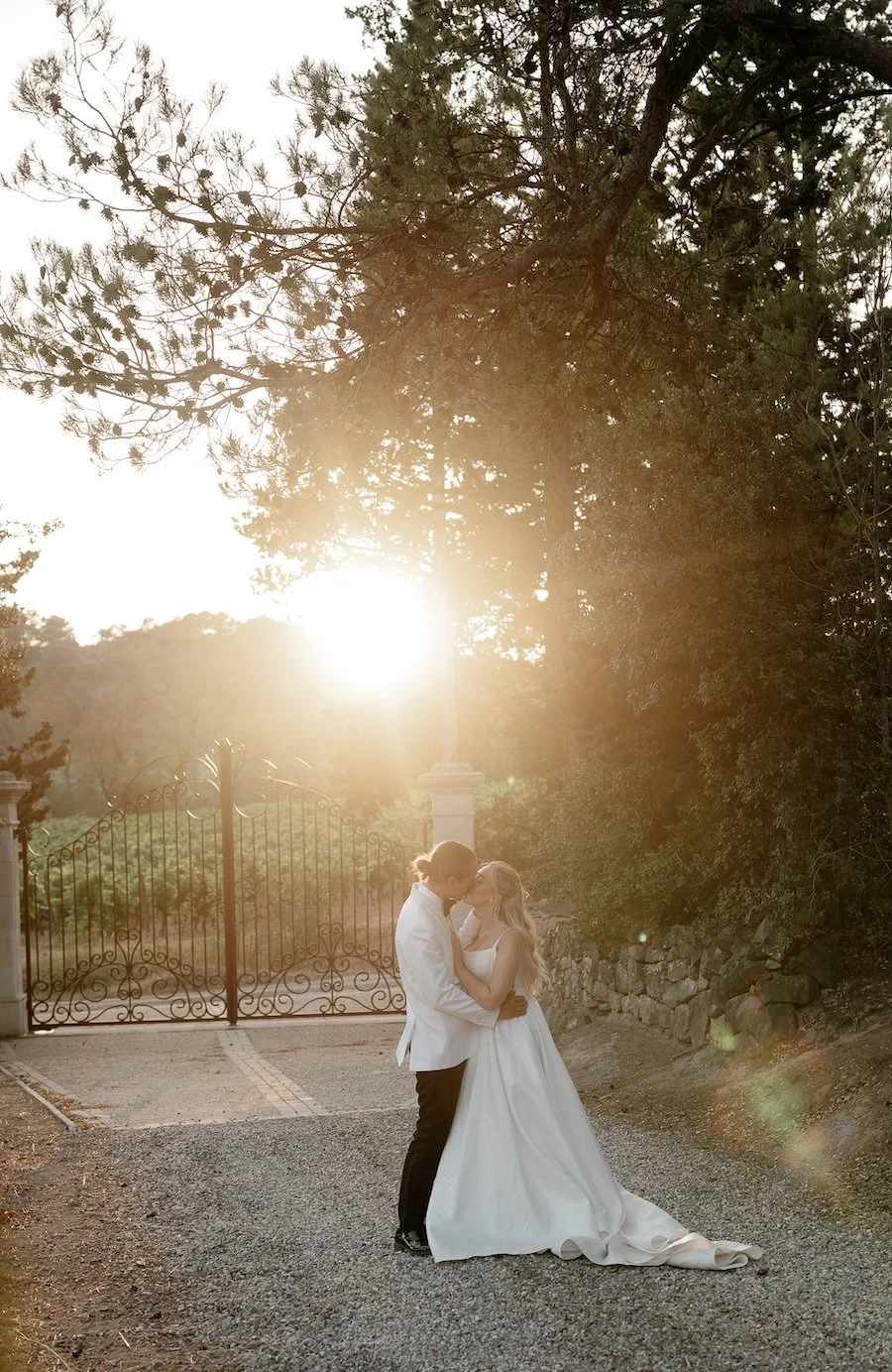 Romantic-Château-Wedding-South-of-France-Destination-Wedding-Photographer-Ellen-and-Ethan-08705.jpg